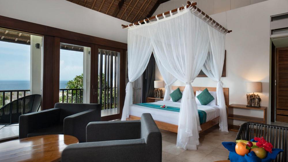 Double Deluxe Sea View with Balcony