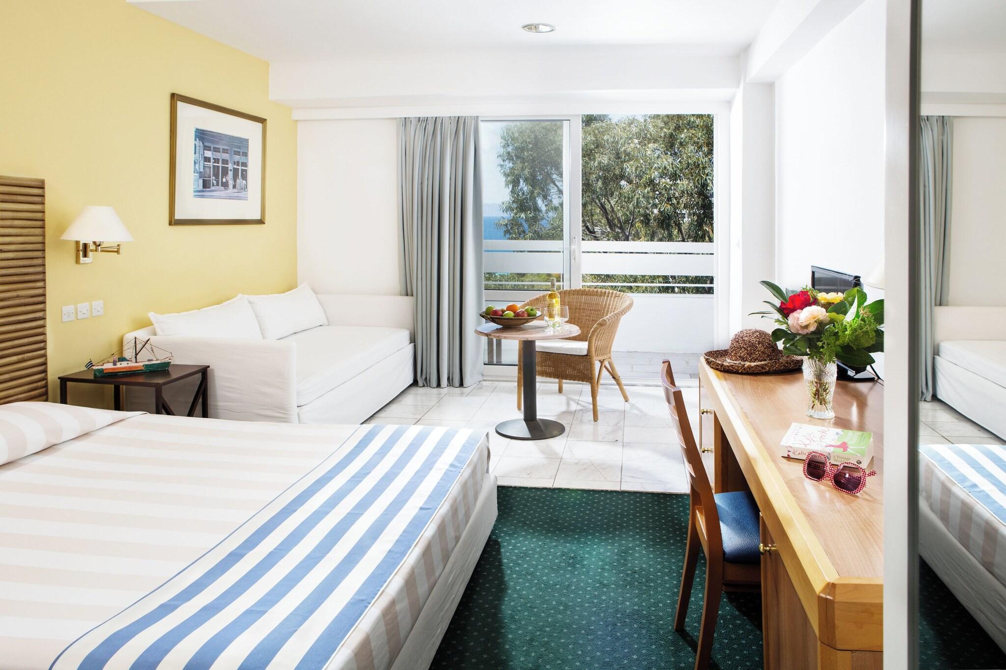 Double Partial Sea View