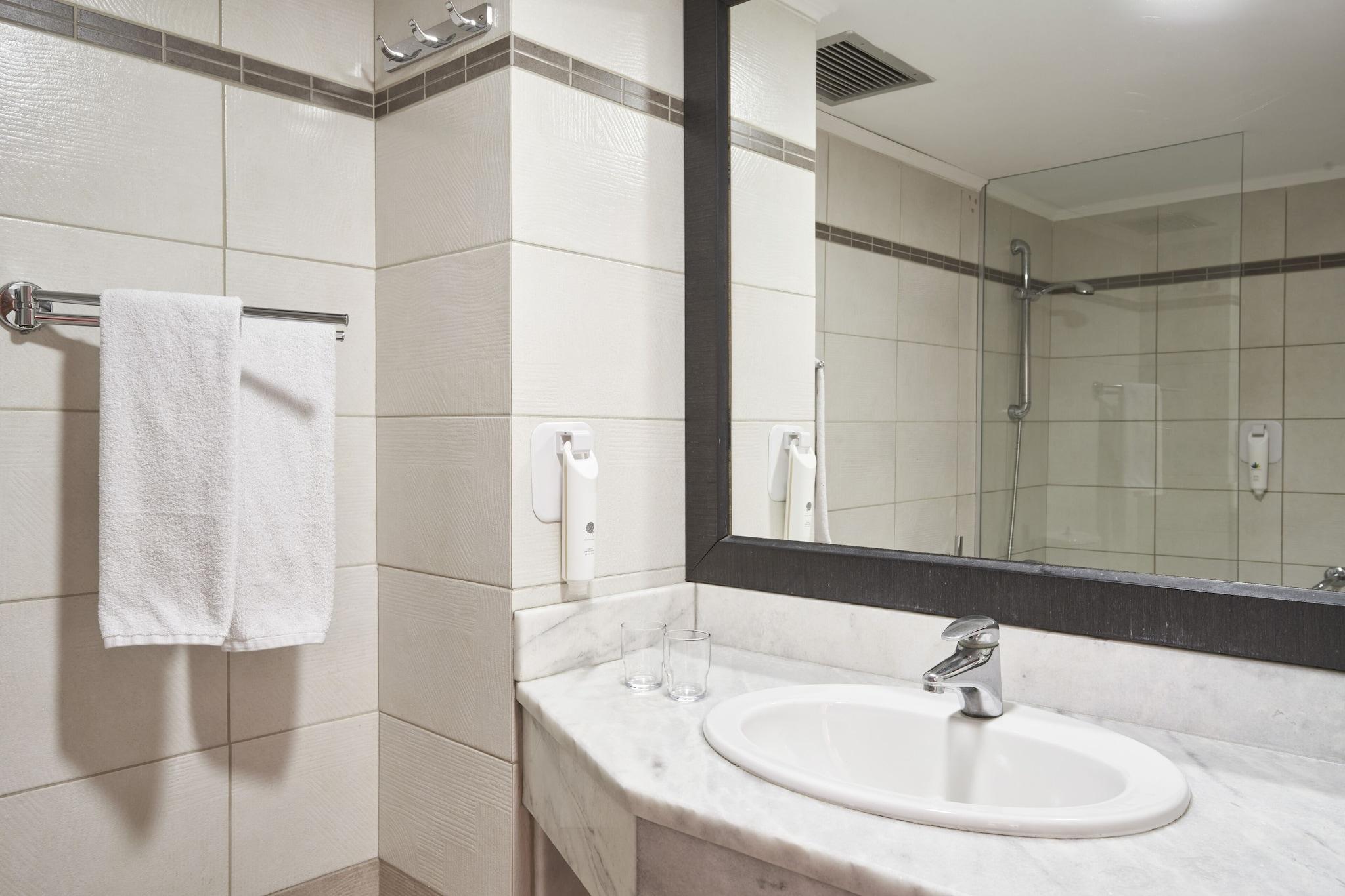 Twin Classic Land View