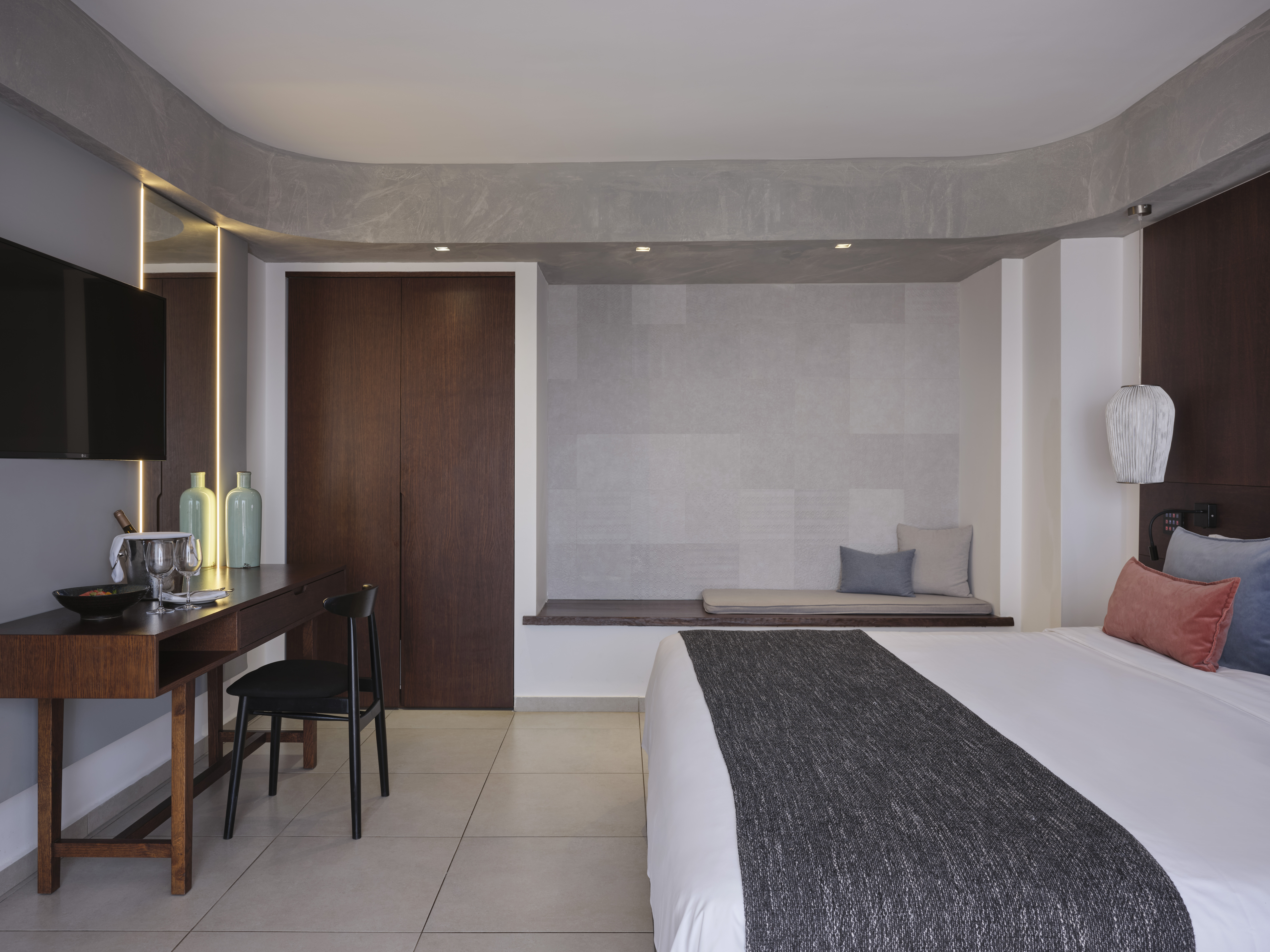 Double or Twin with Private Pool