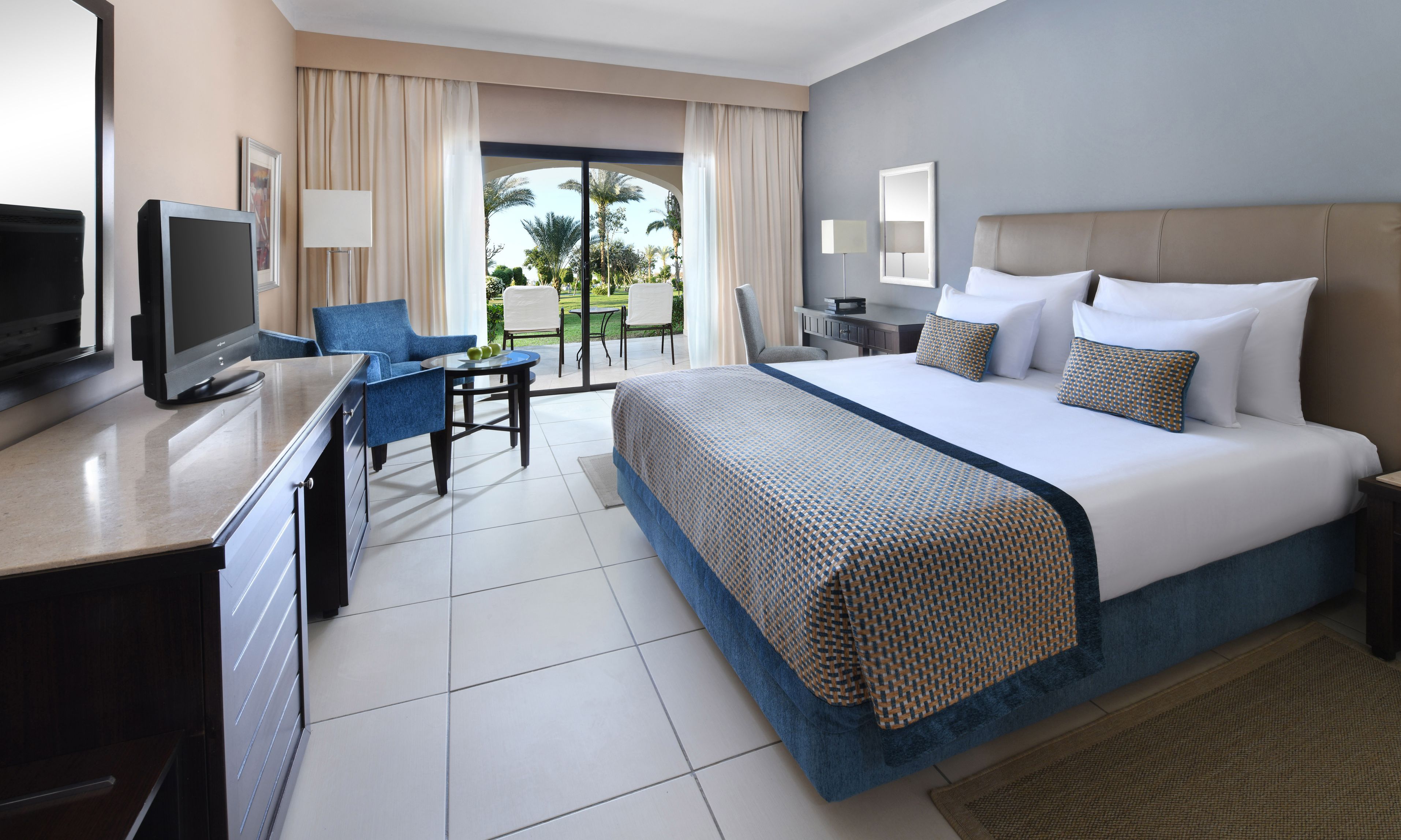 Family Room Deluxe Garden View