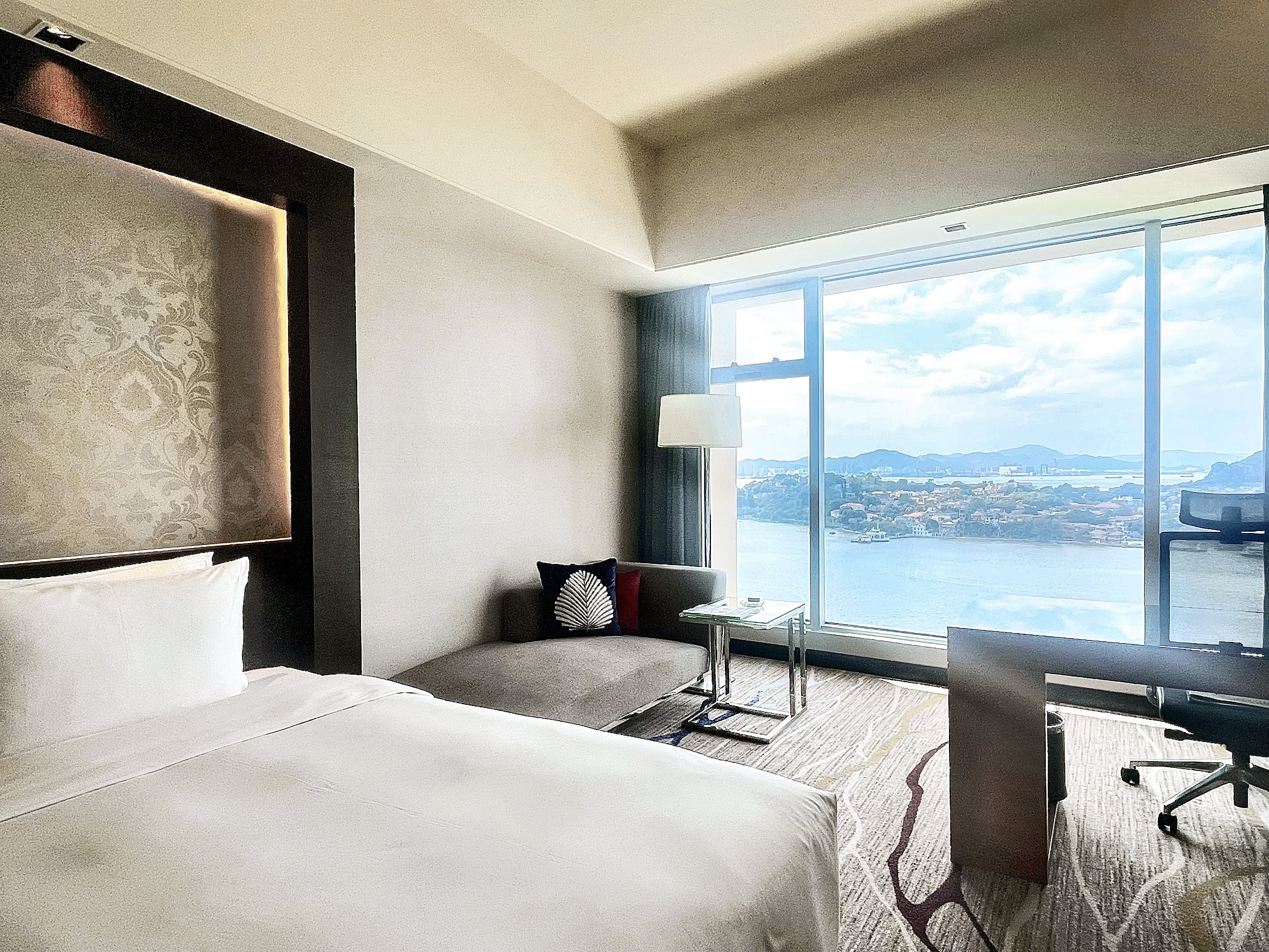 Twin Premier Sea View