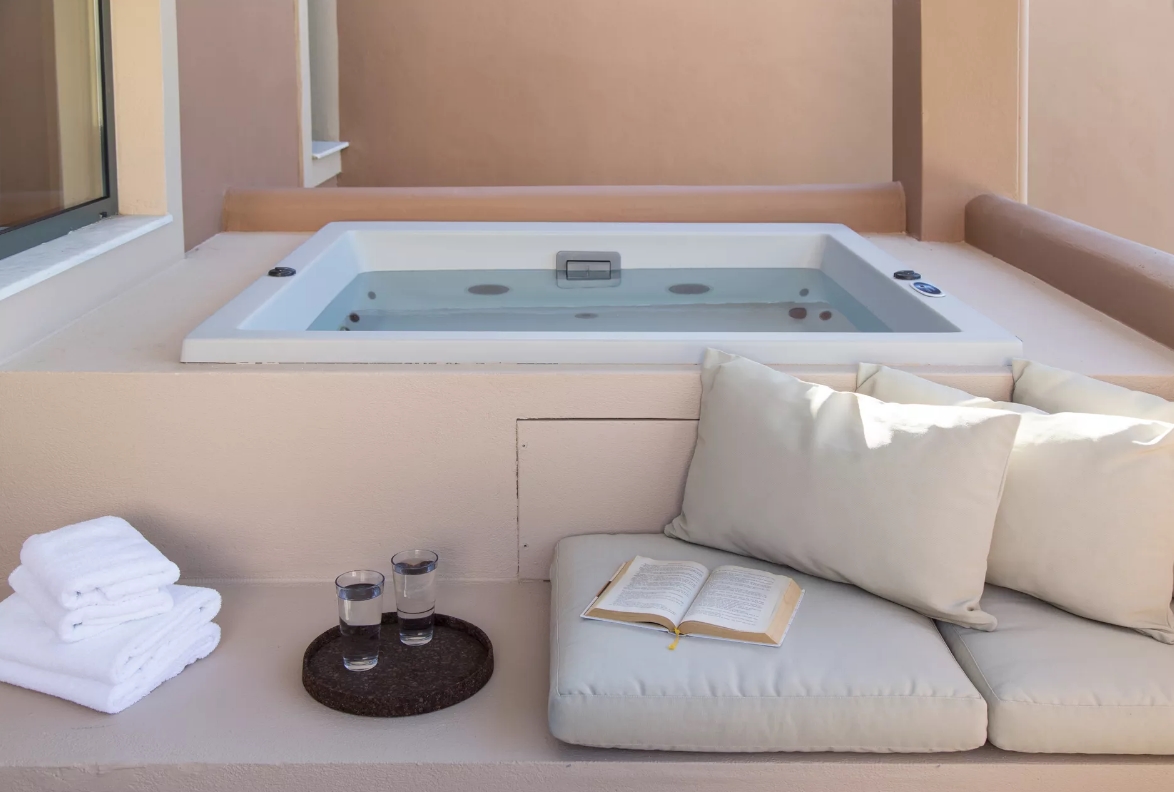 Suite with Jacuzzi