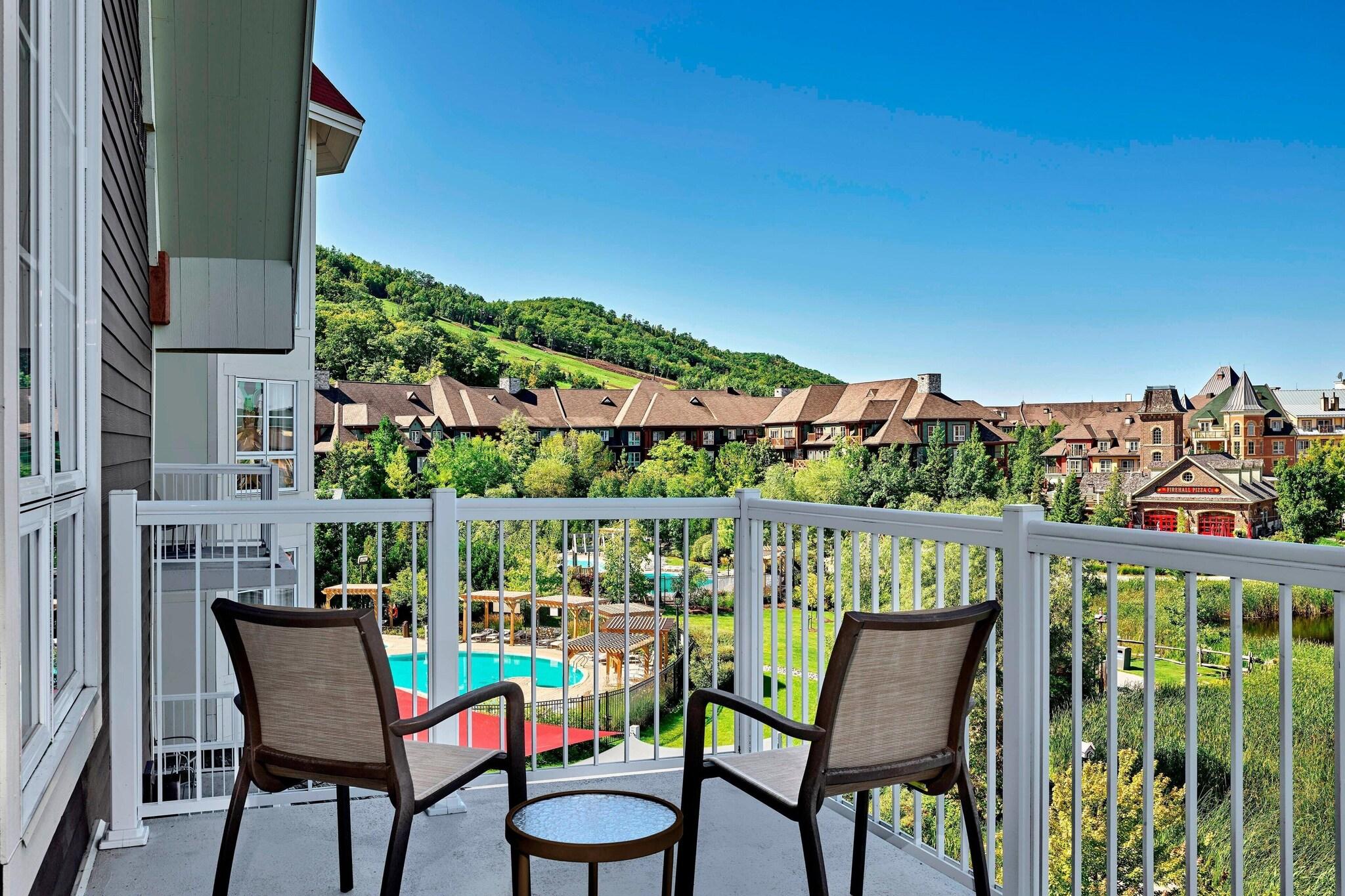 Suite Queen Size Bed