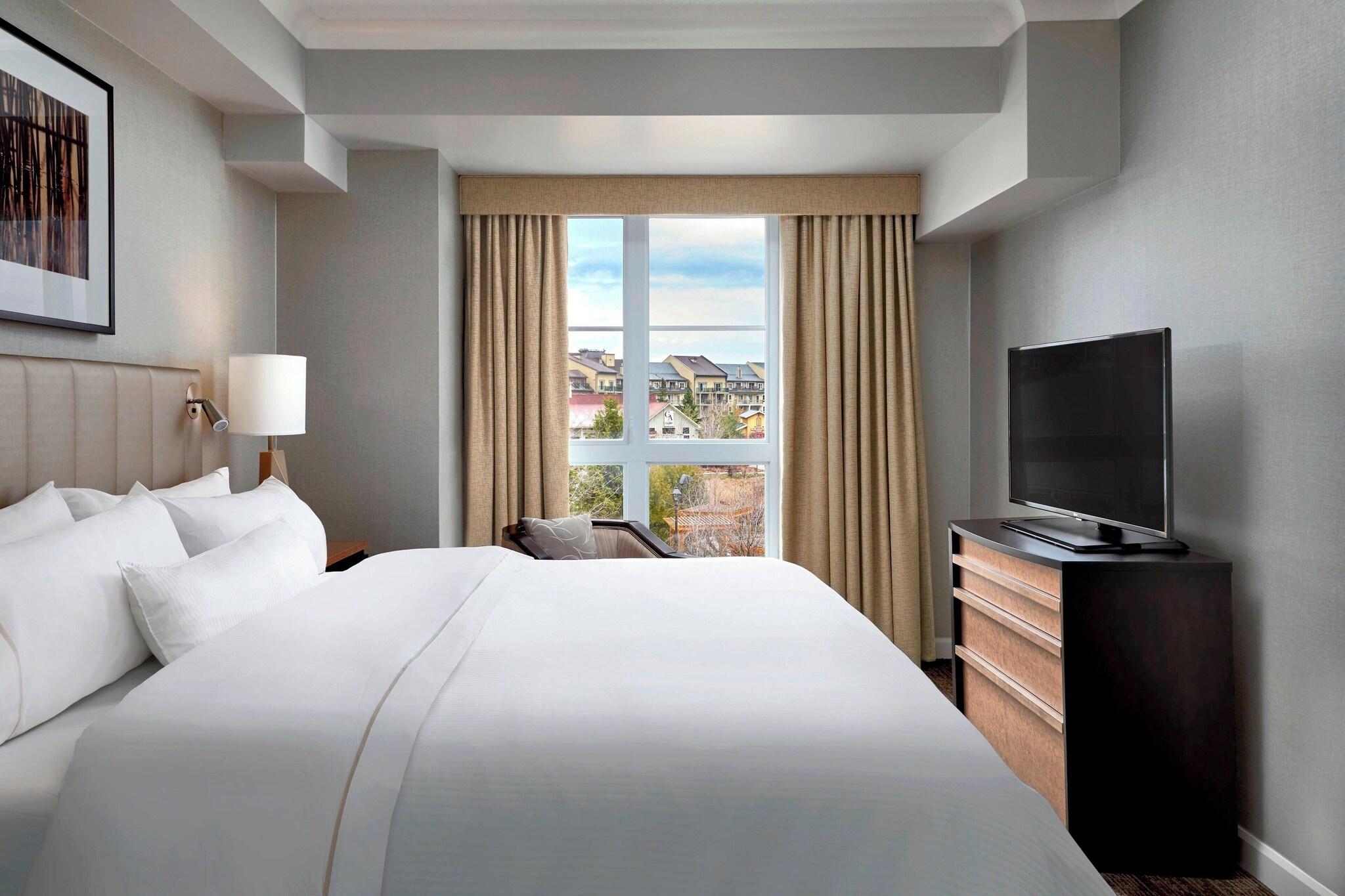 Suite Queen Size Bed