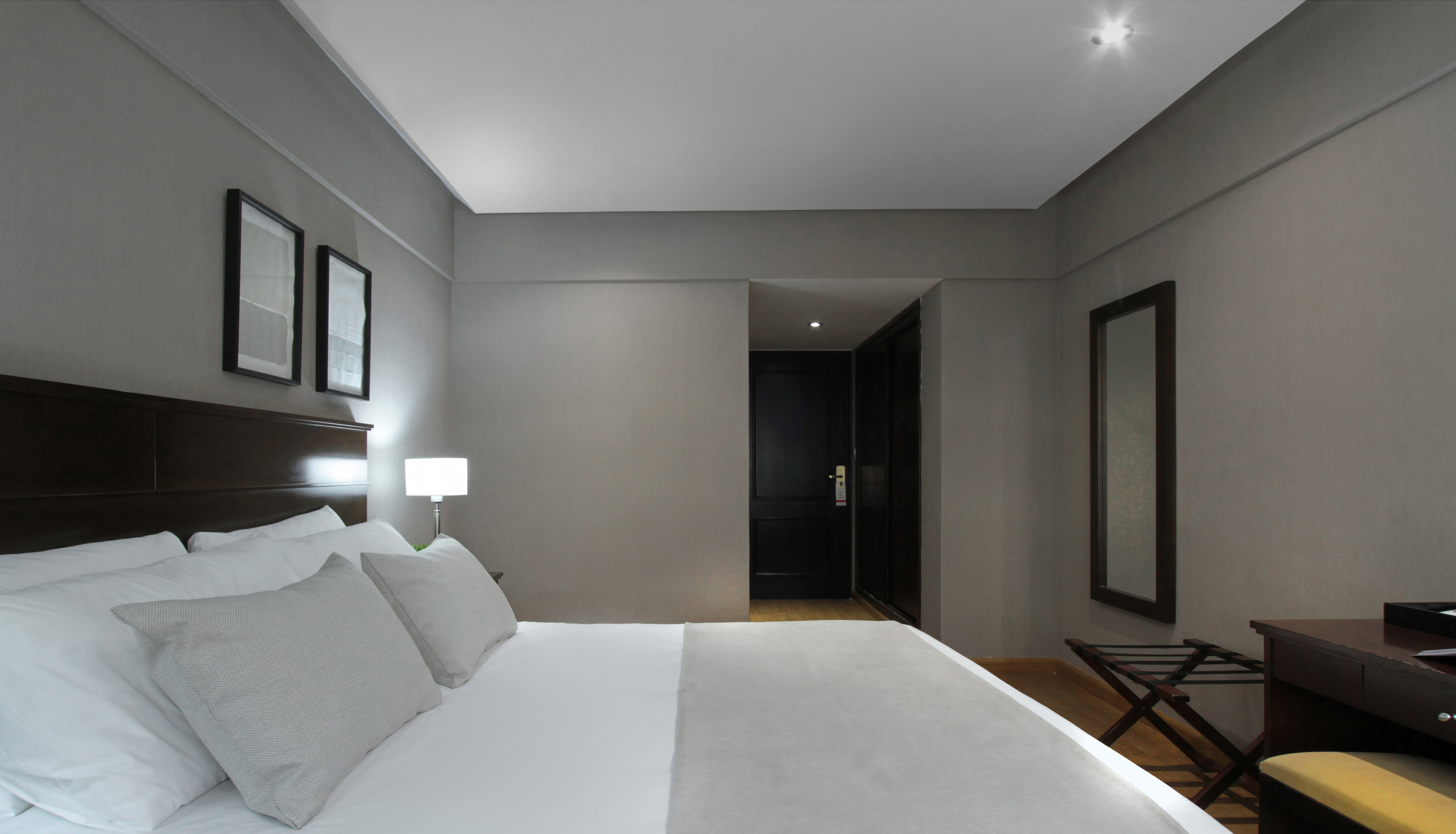 Double Superior Queen Bed