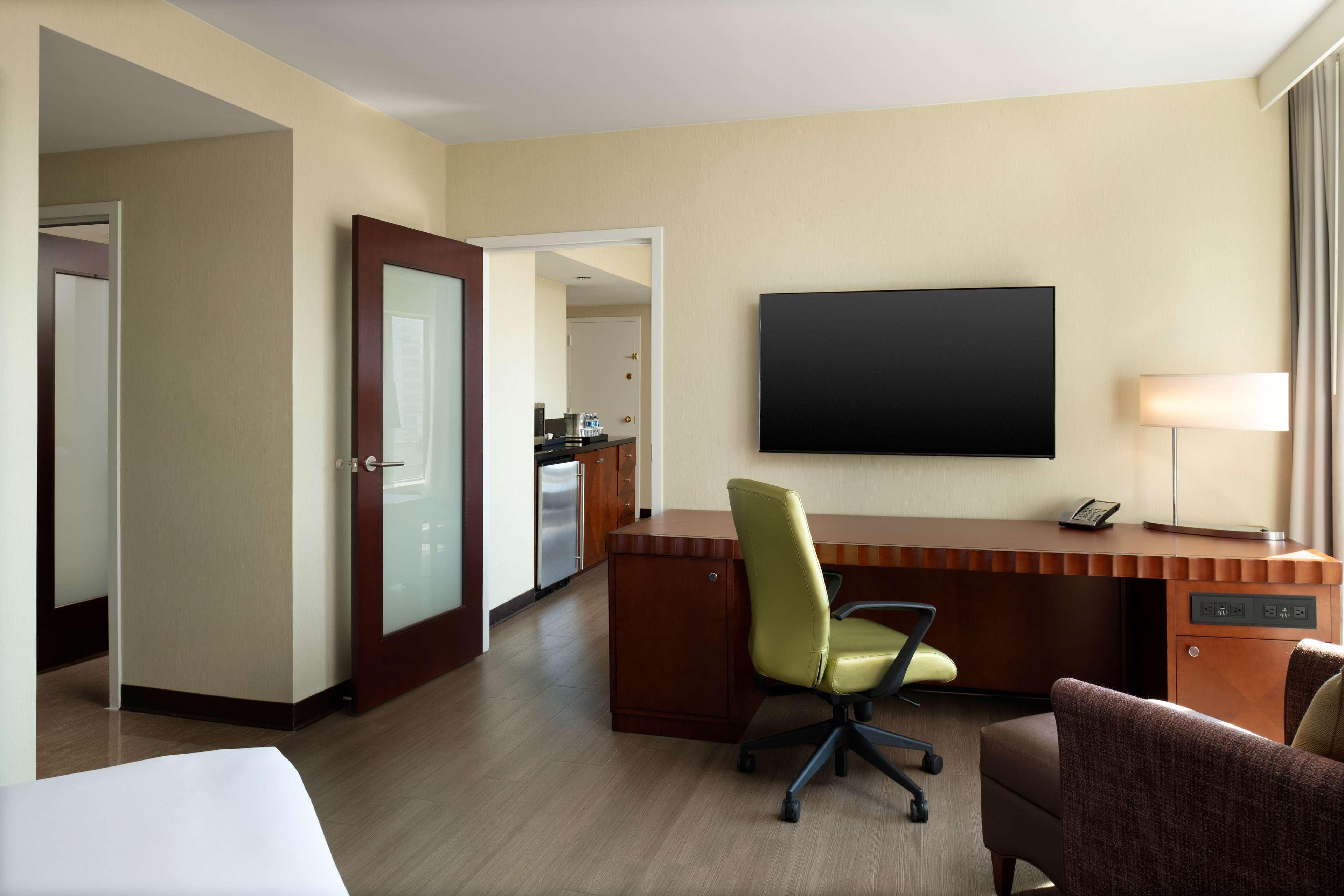 Junior Suite King Size Bed