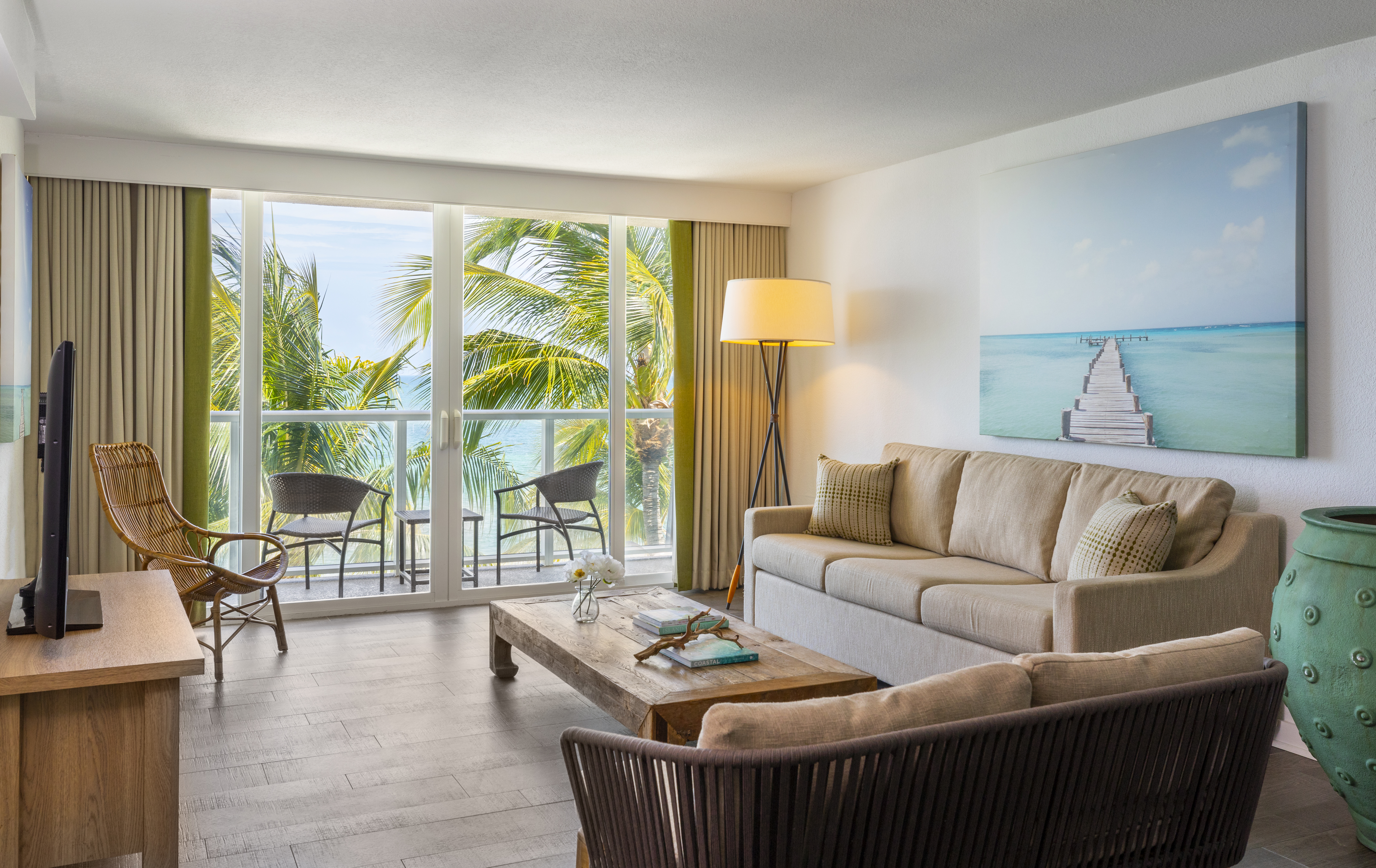 Suite Ocean Front One Bedroom