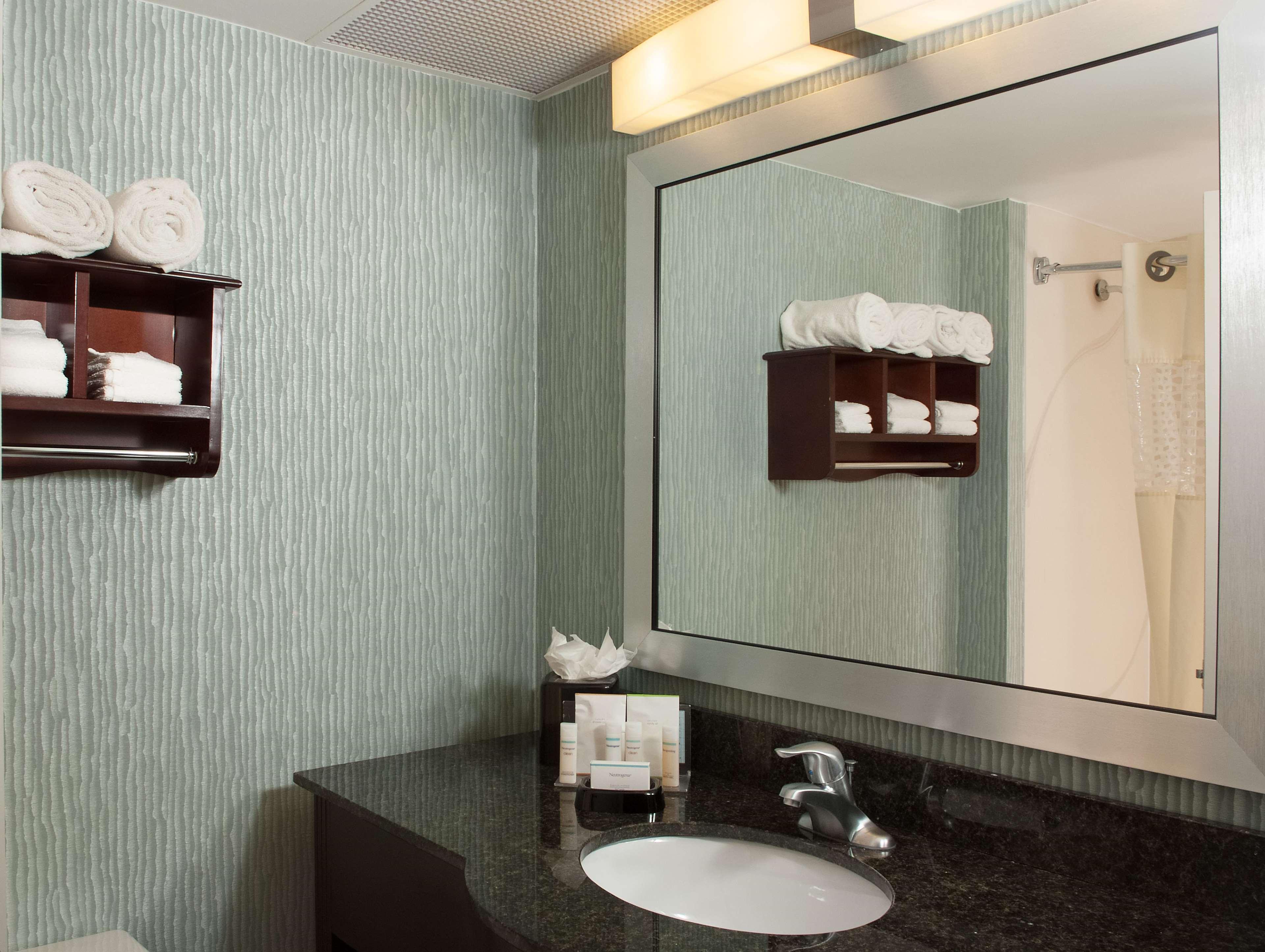 Twin Two Queen Beds Non Smoking