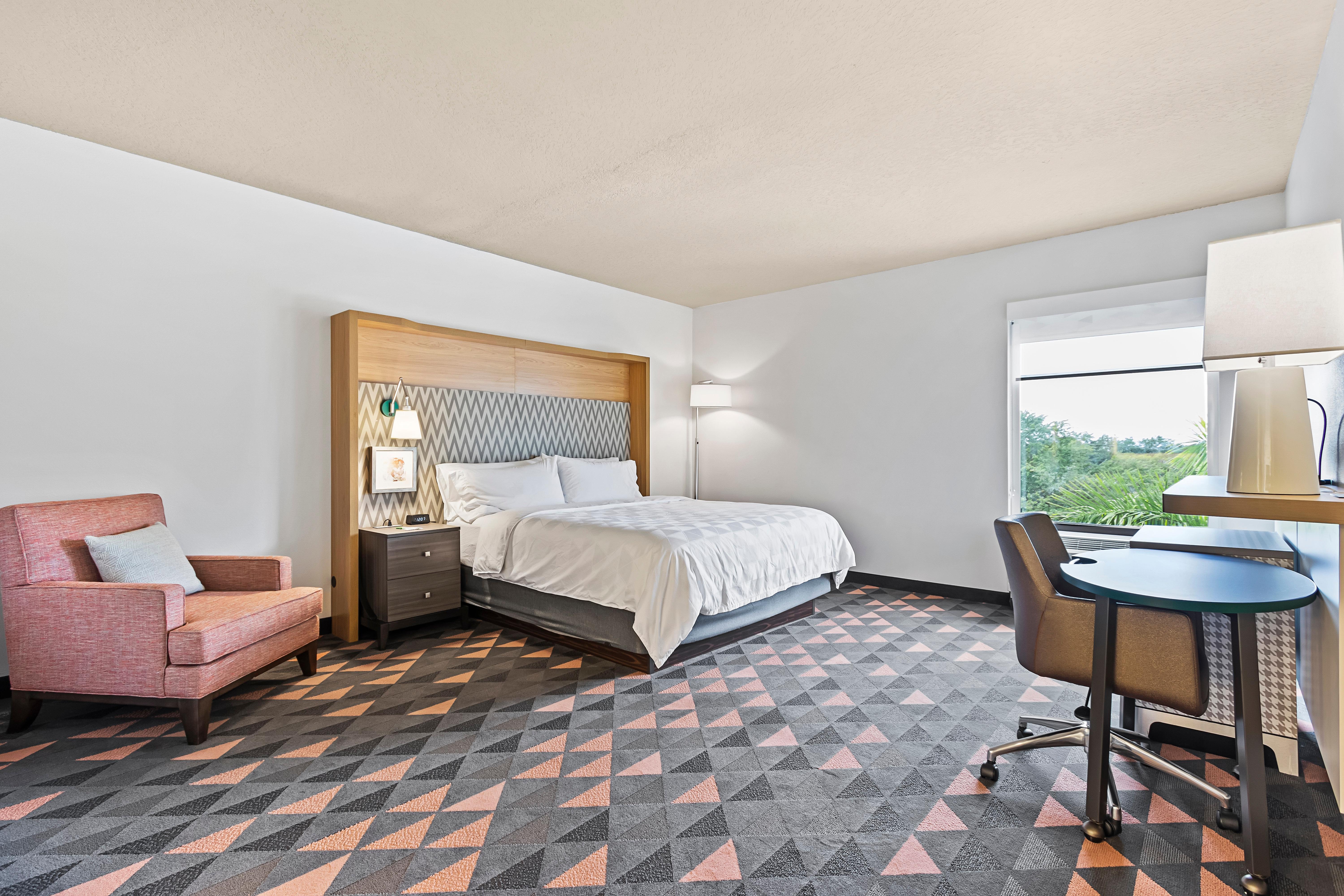 Room Deluxe King Bed