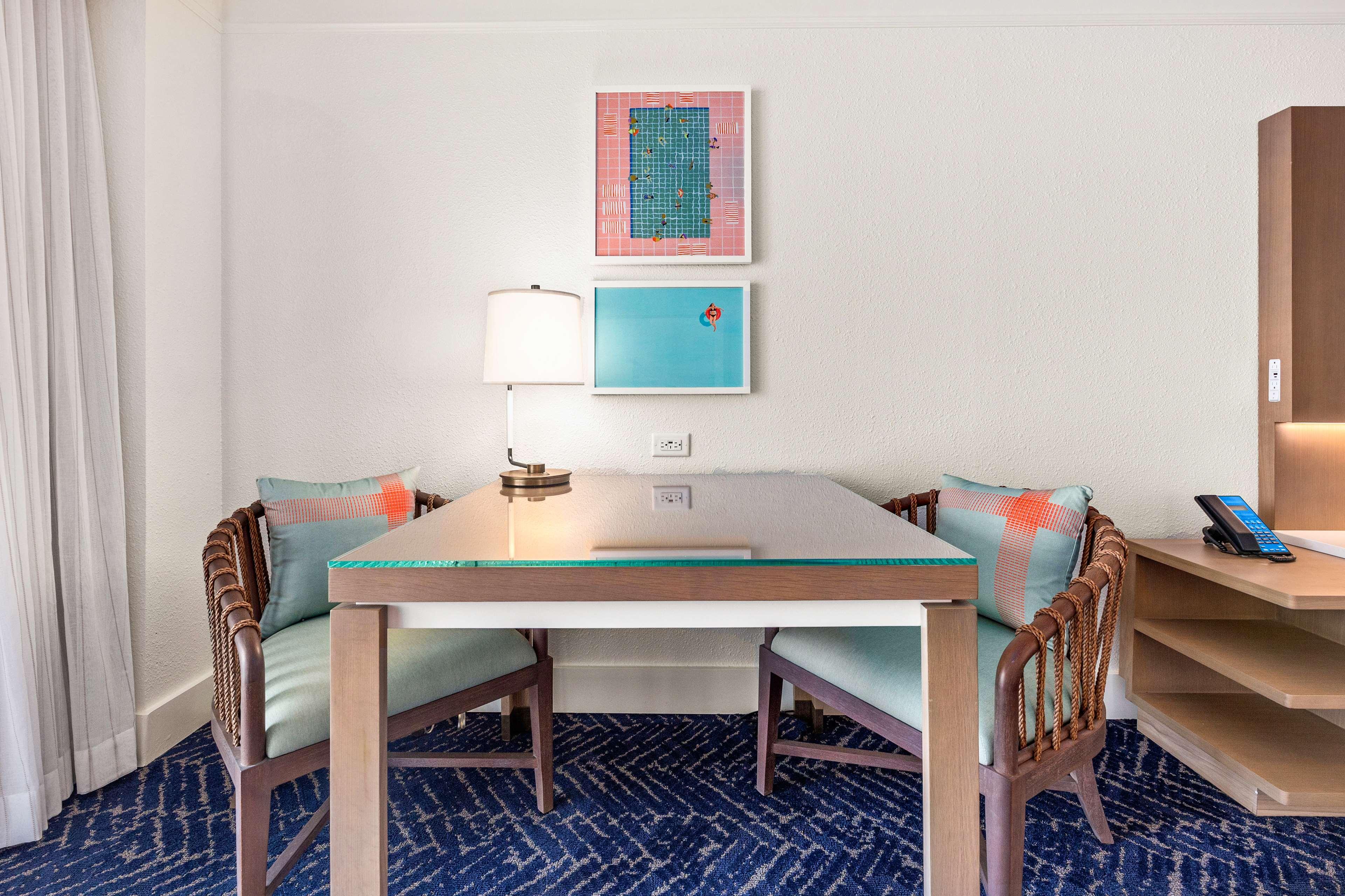 Junior Suite Deluxe with Views