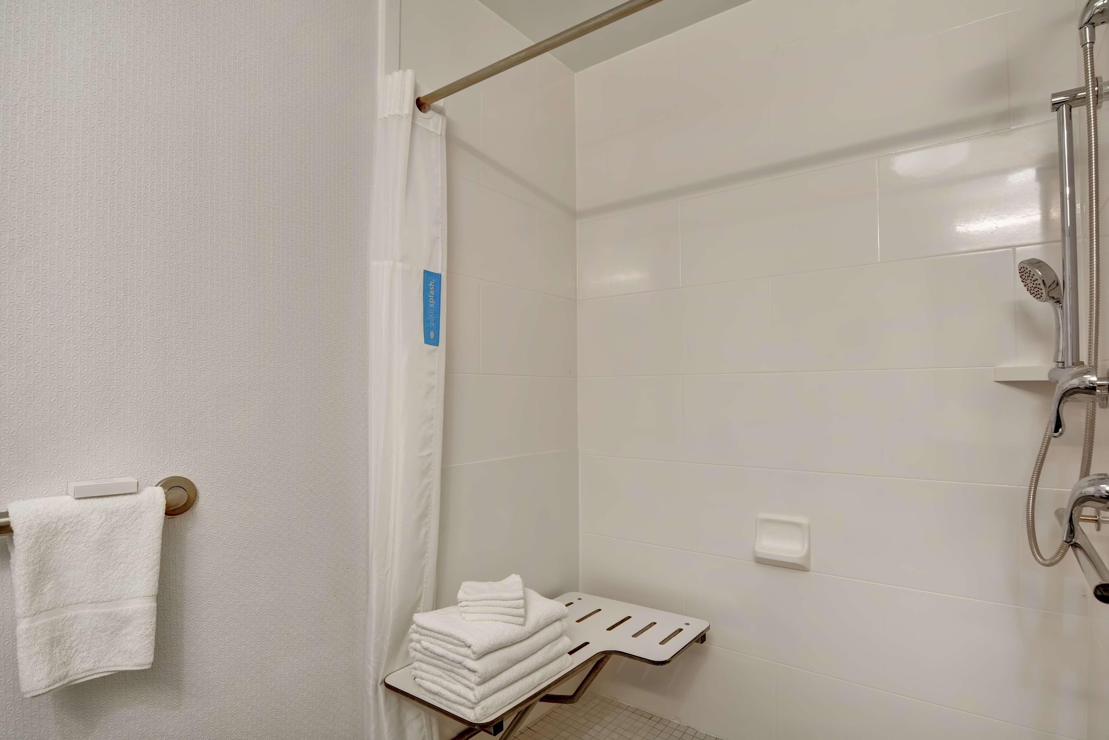 Double Accessible-two Queen Beds