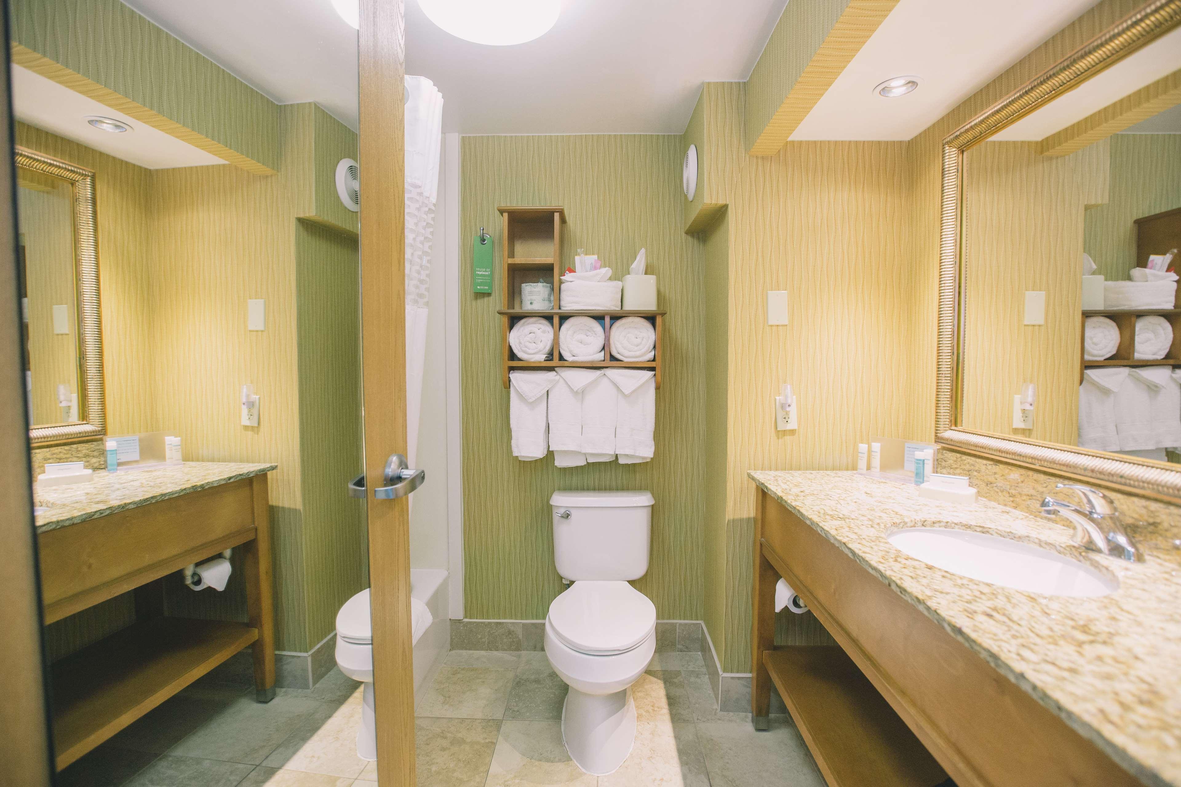 Double Two Queen Beds Non Smoking