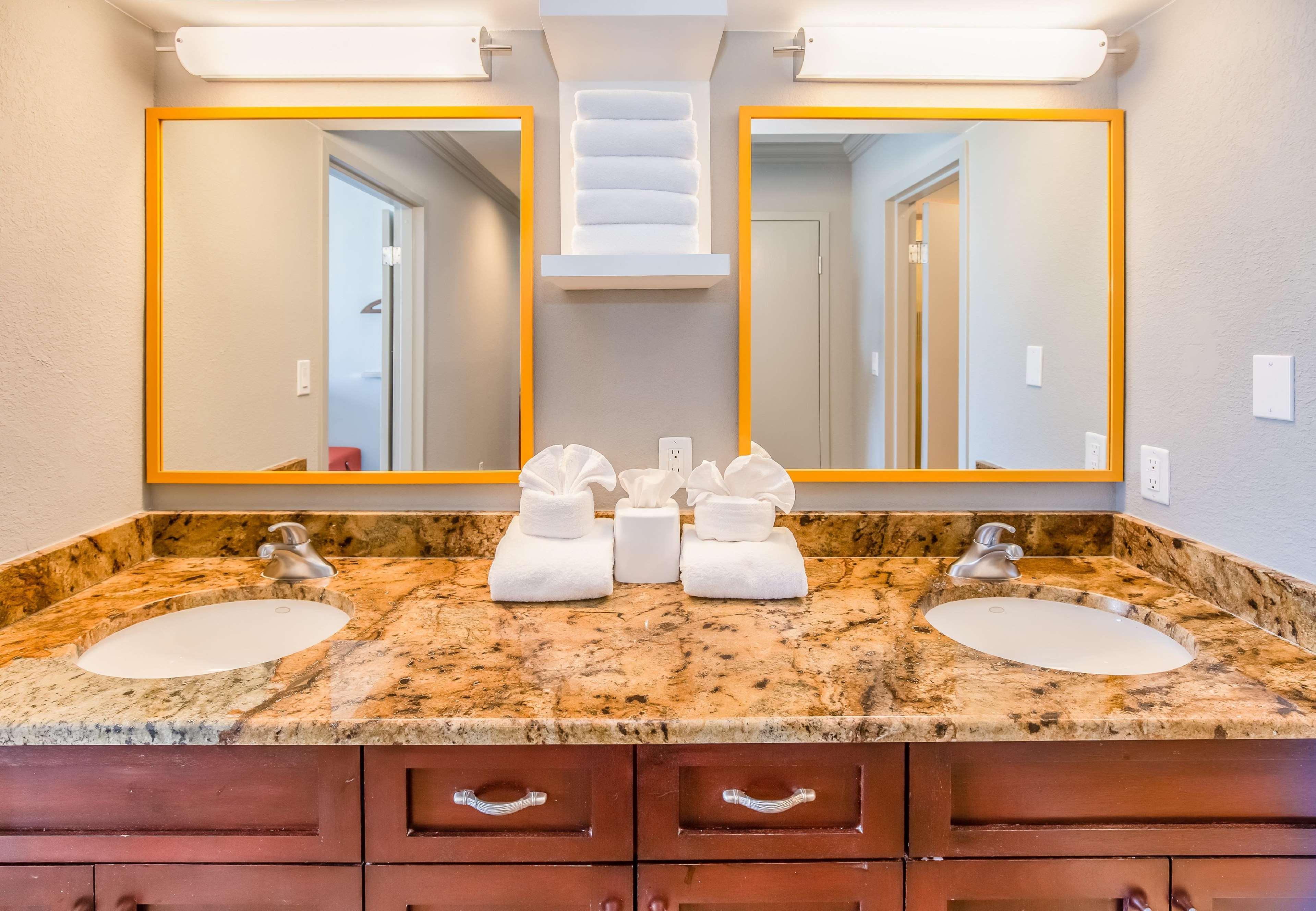 Suite King Bed Non Smoking