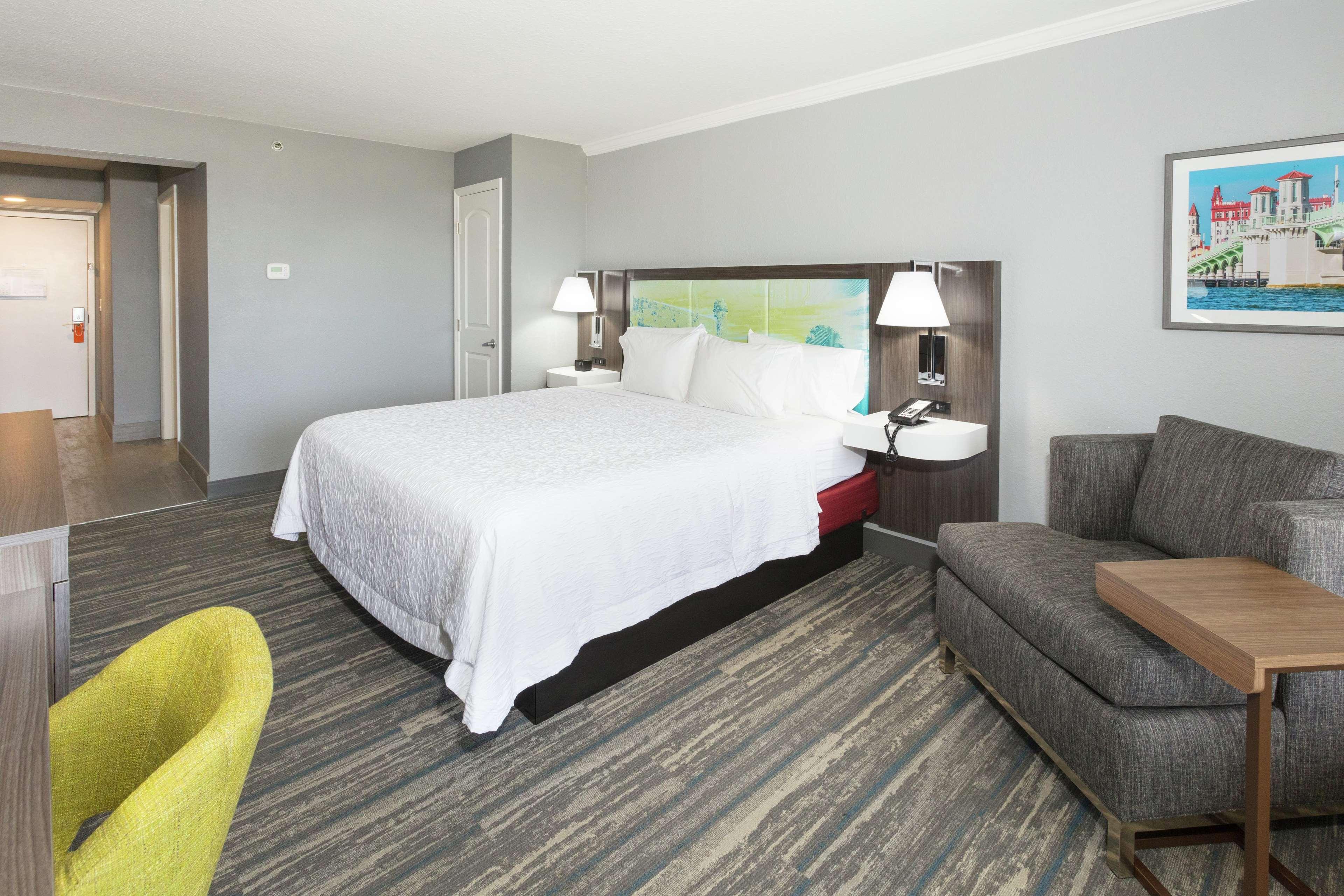 Room King Bed Non Smoking