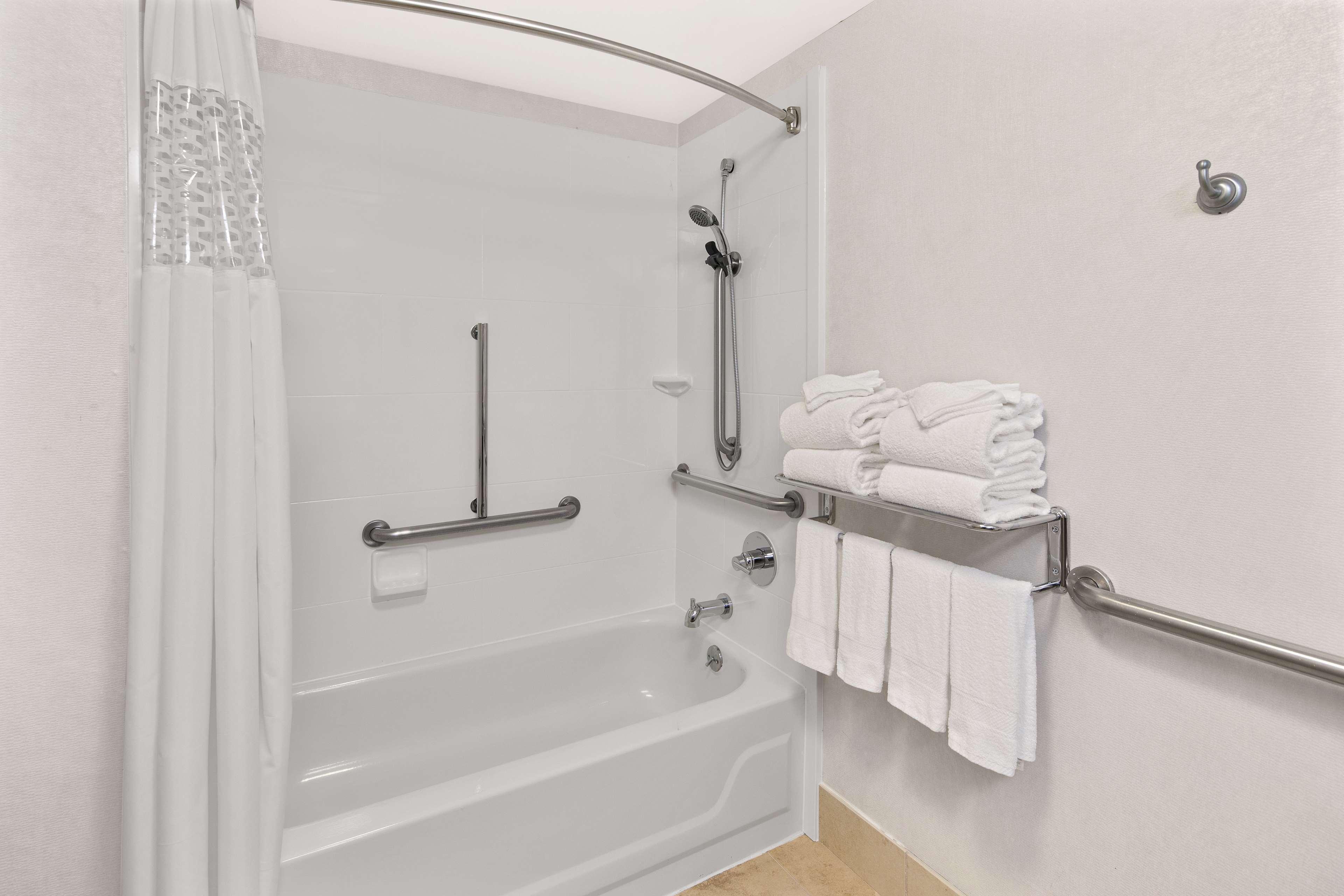 Double Two Queen Beds Non Smoking