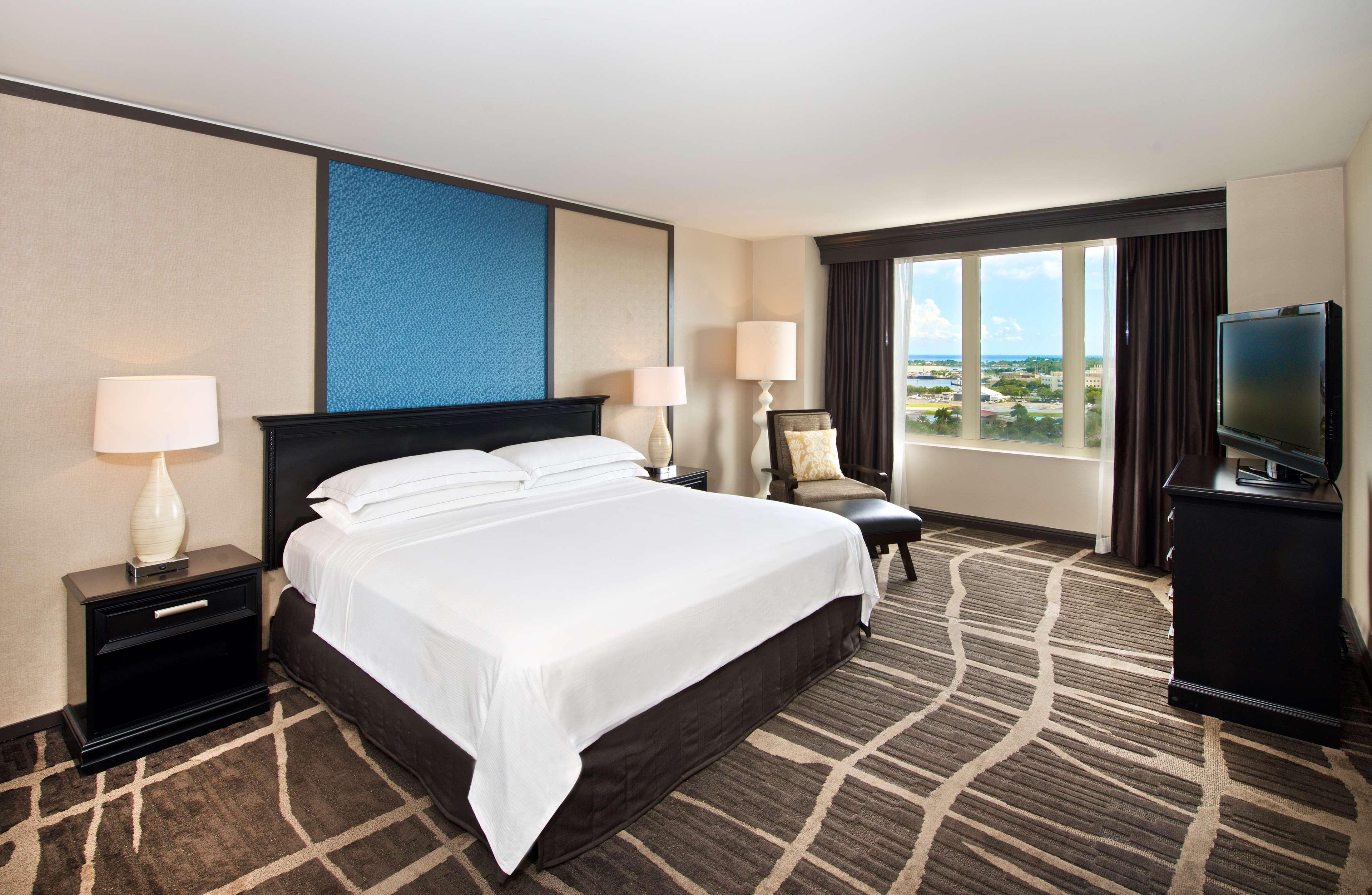 Studio King Size Bed