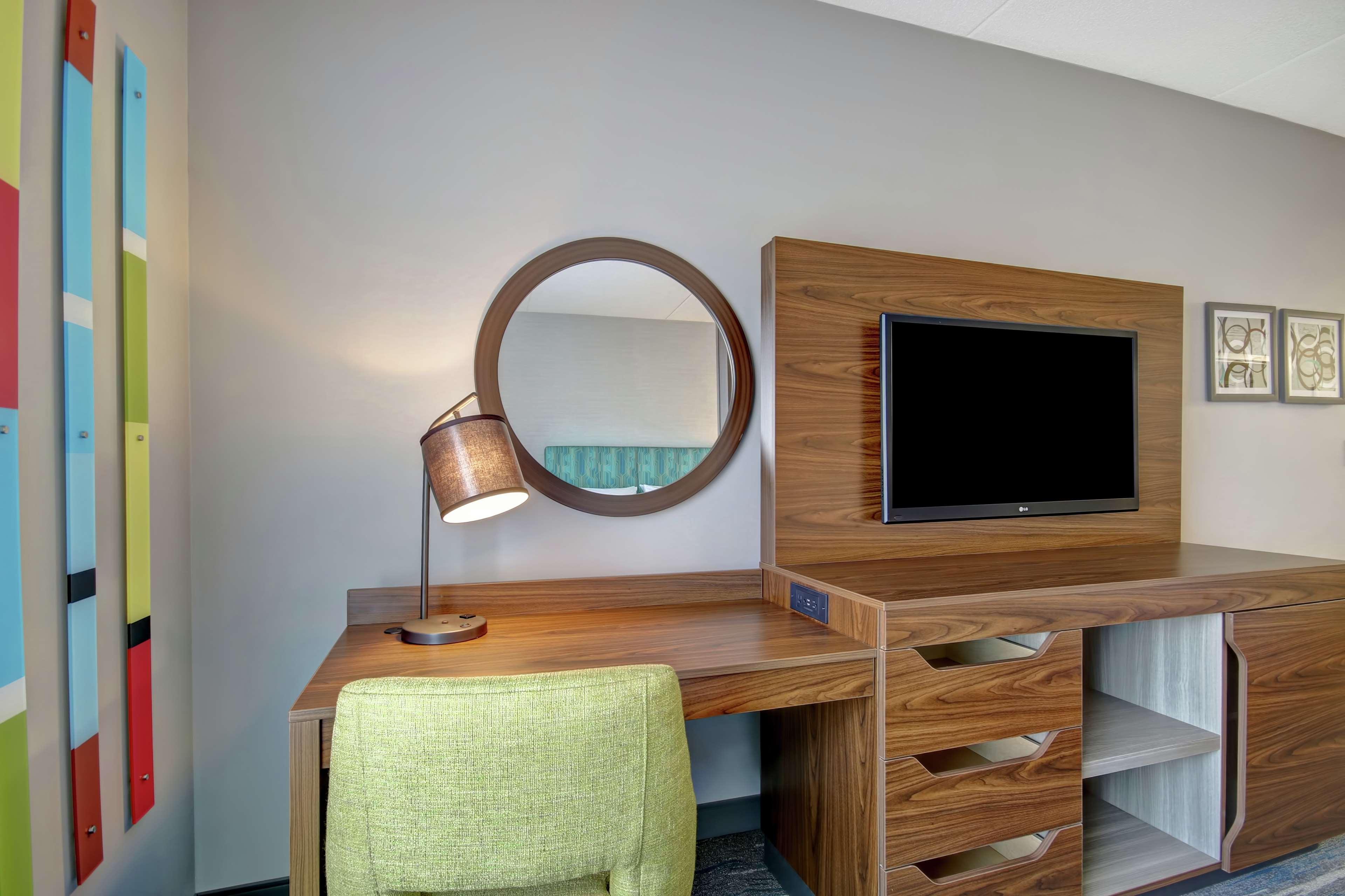 Double Deluxe King Bed