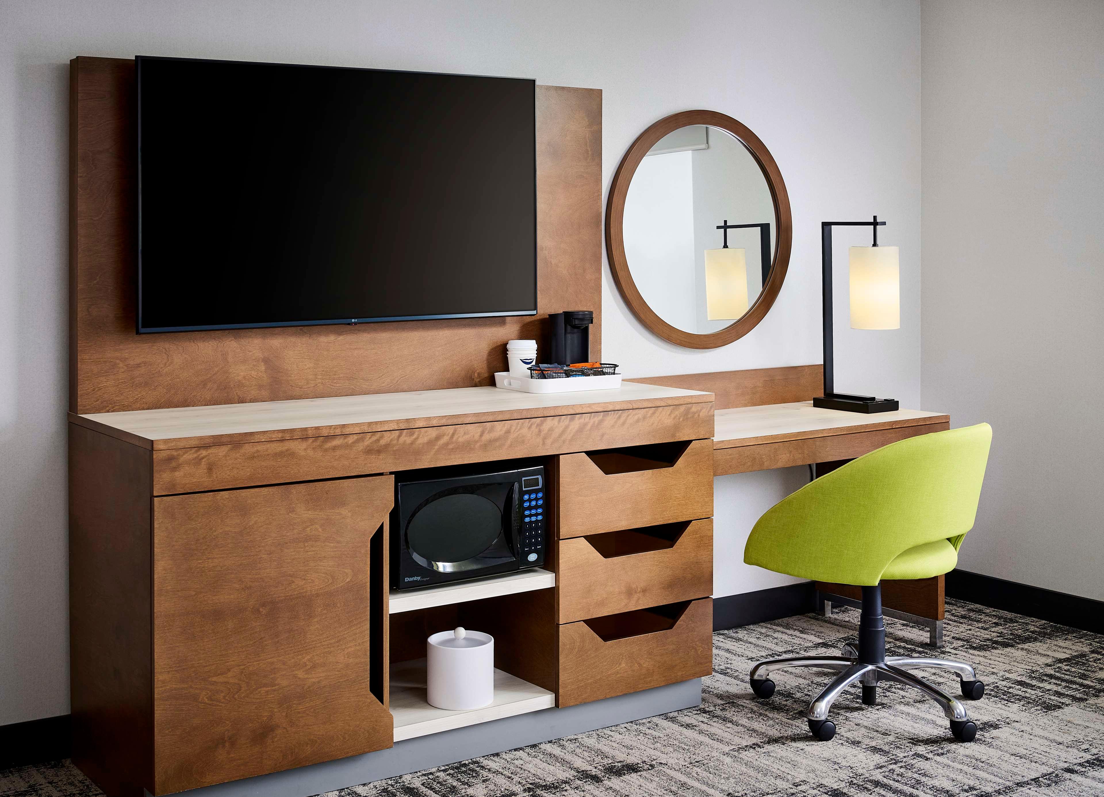 Double King Bed Non Smoking