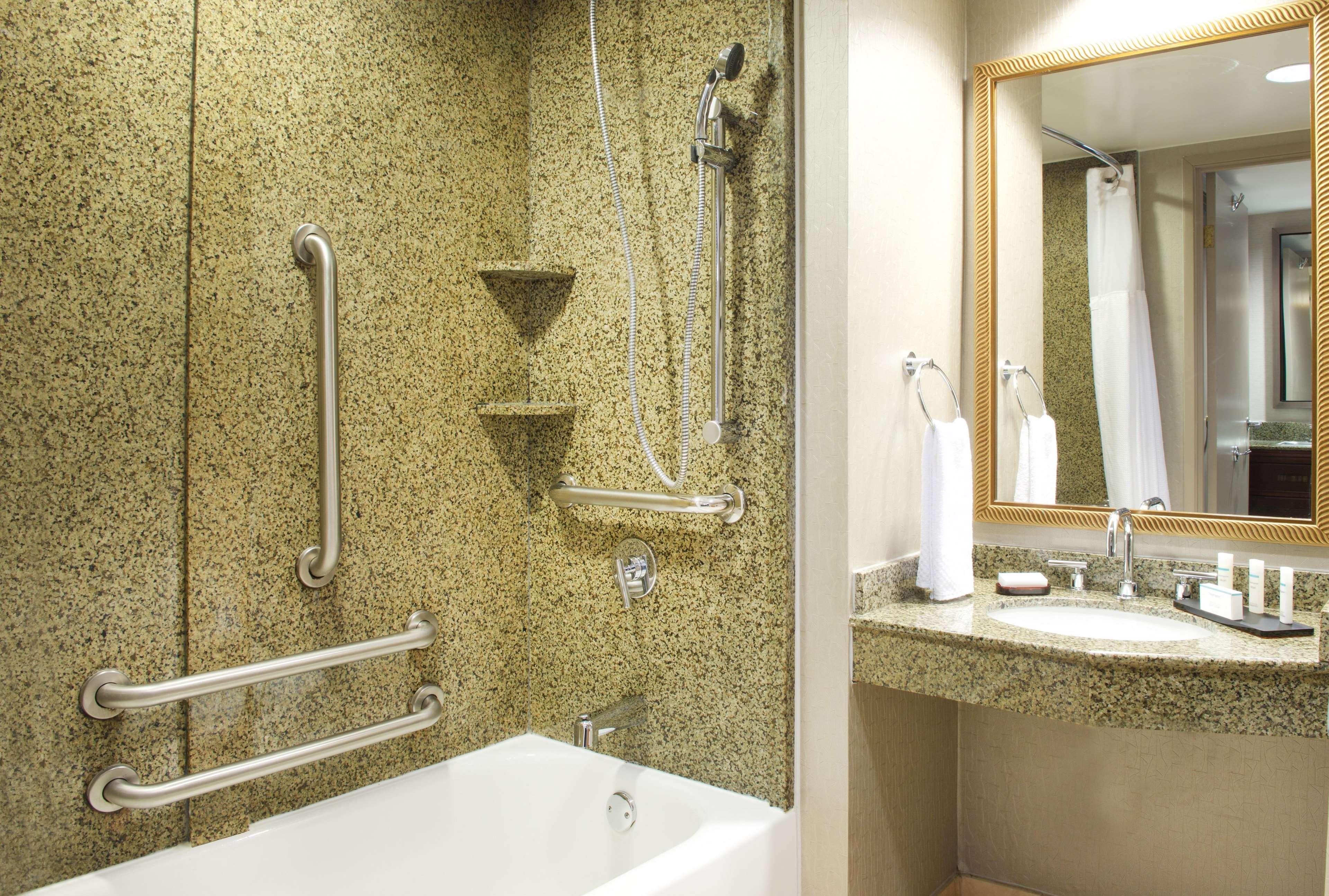 Suite Two Queen Beds Non Smoking