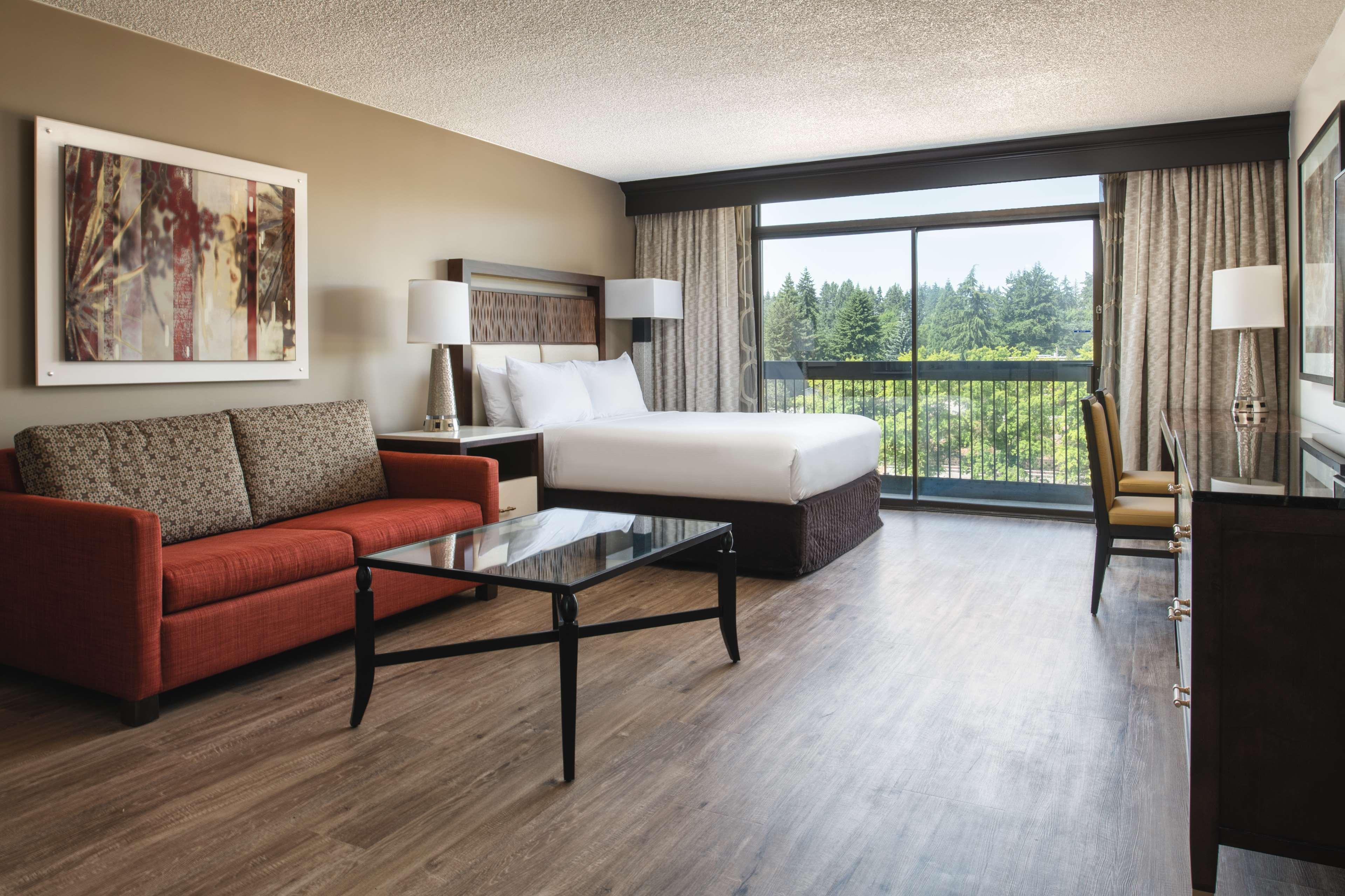 Suite Queen Size Bed