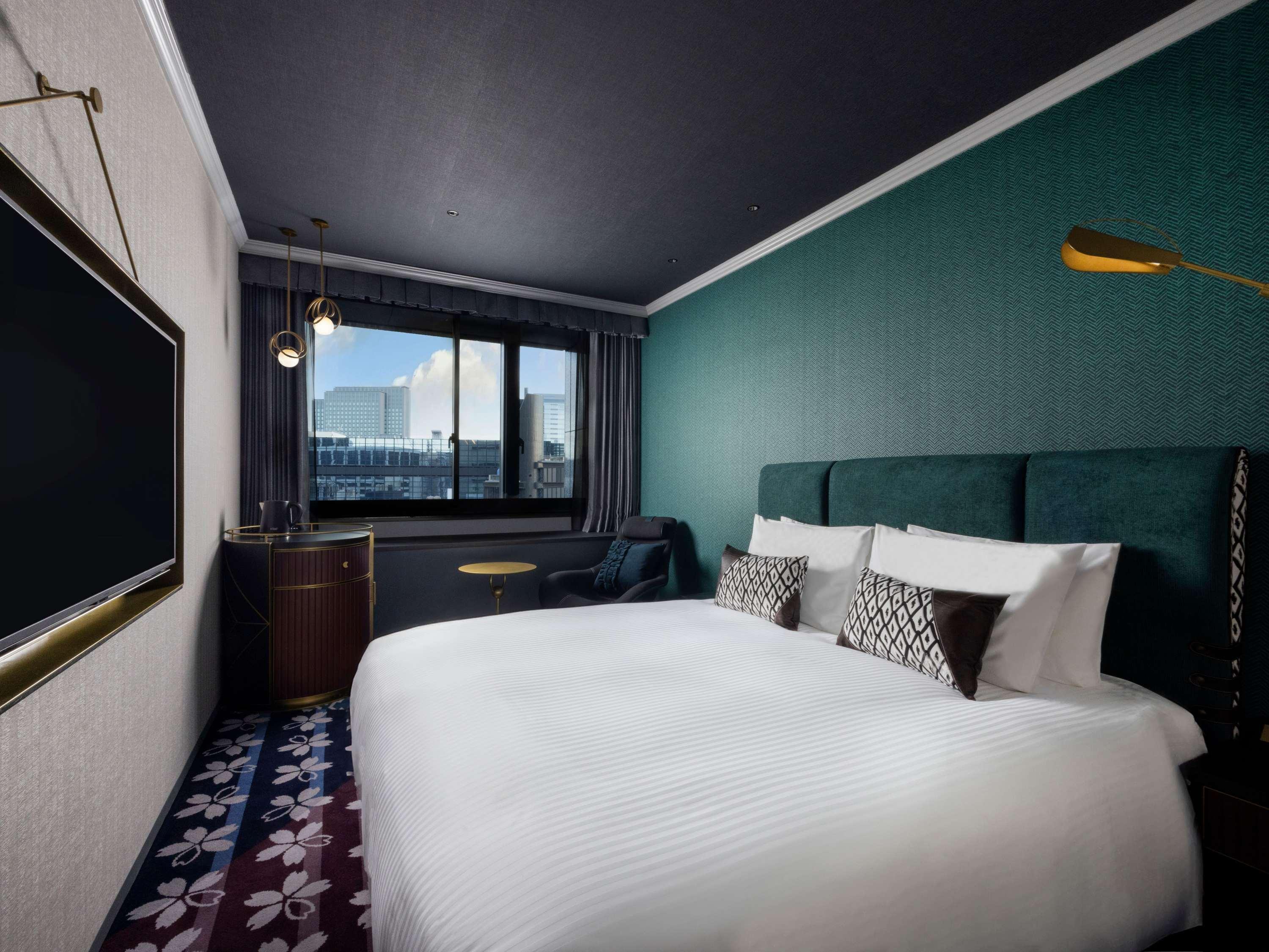 Double Superior King Bed