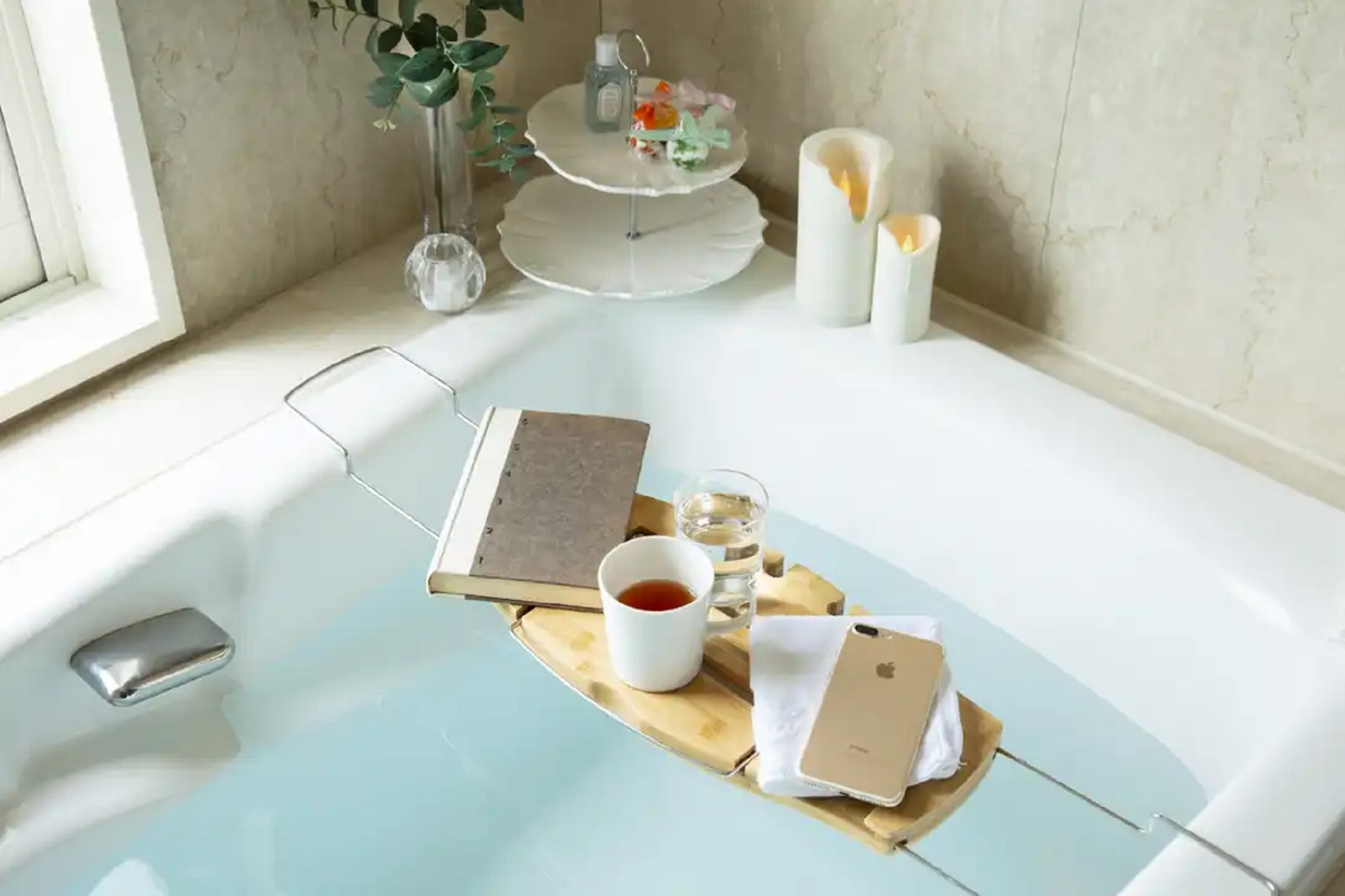 Twin Deluxe with Views