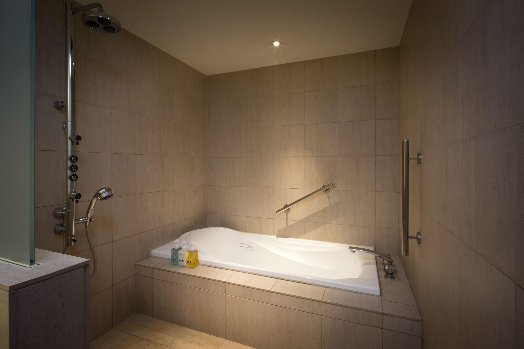 Twin Deluxe Executive