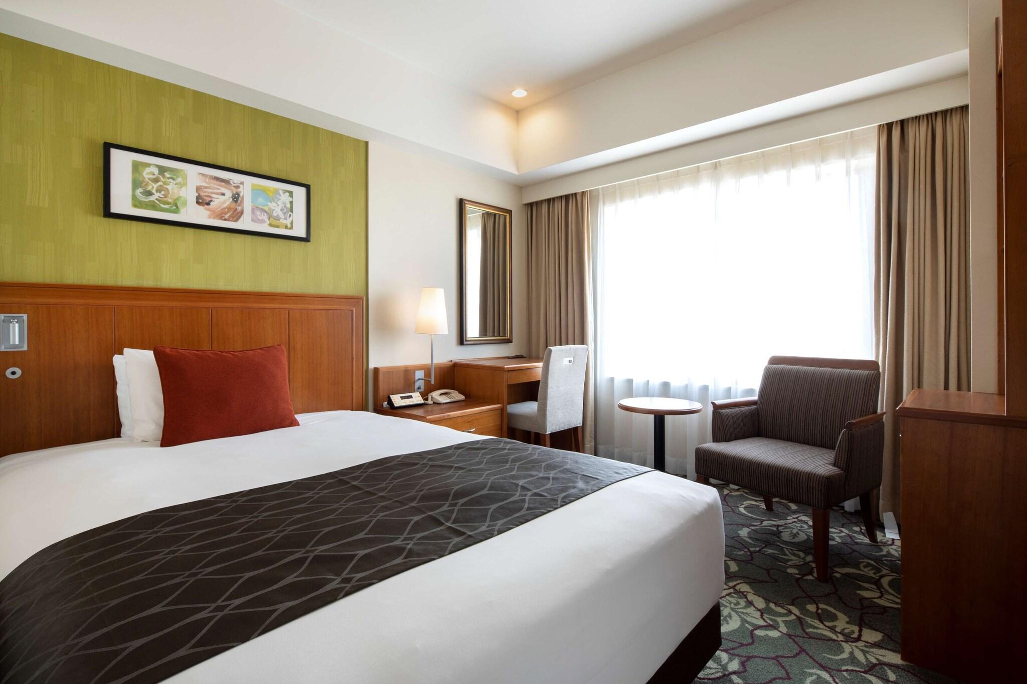 Double Superior Queen Bed