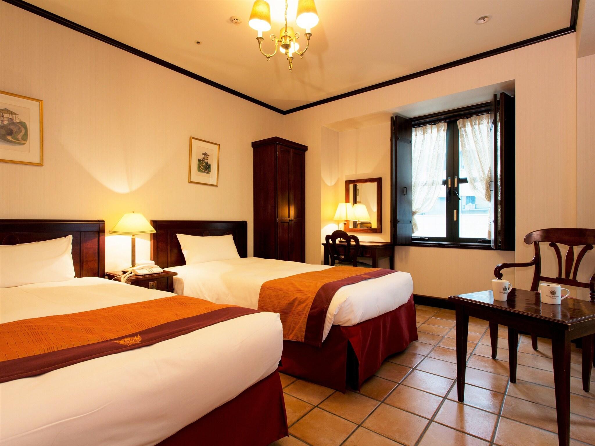 Room Connecting Room