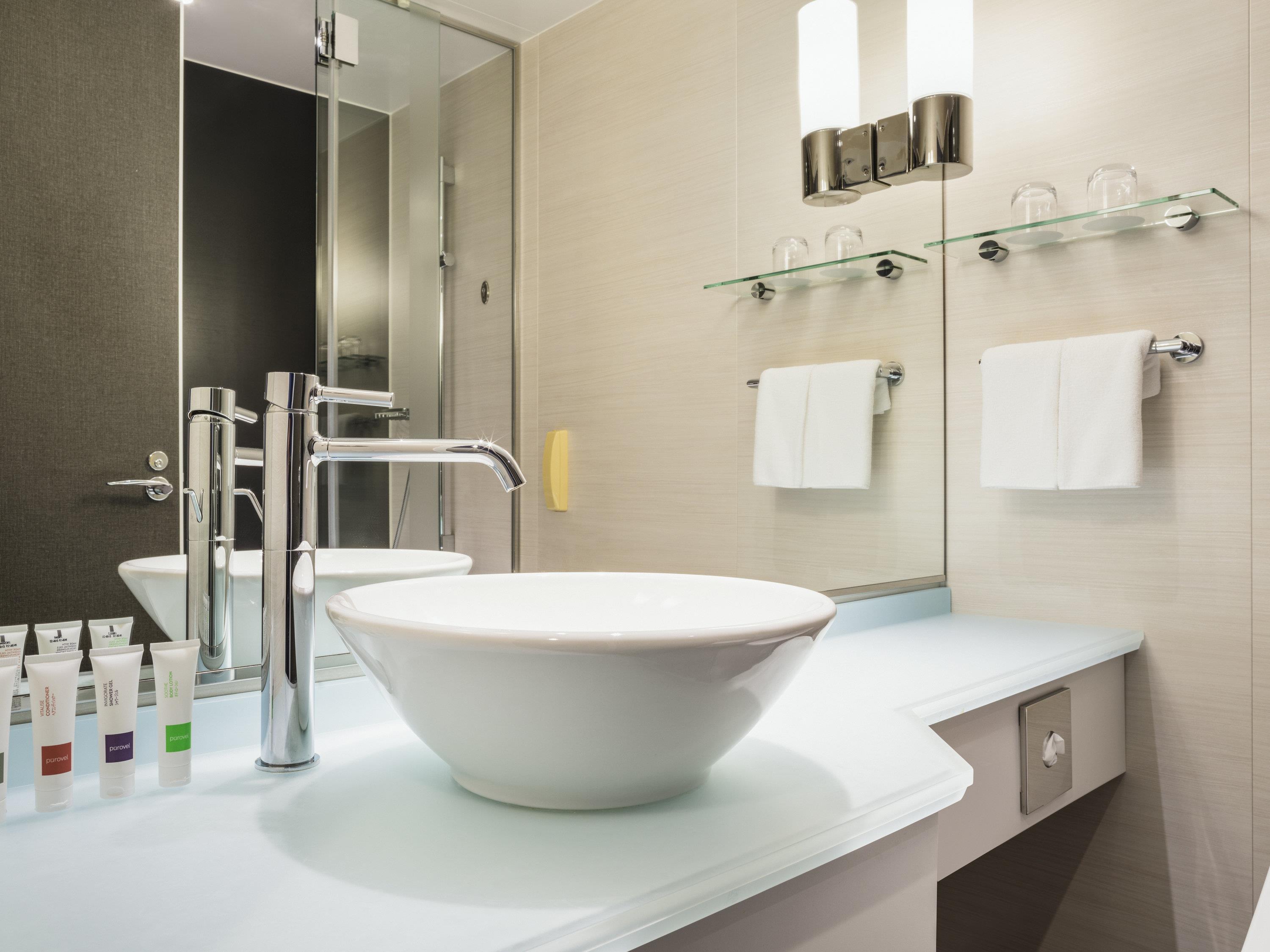 Double Queen Size Bed