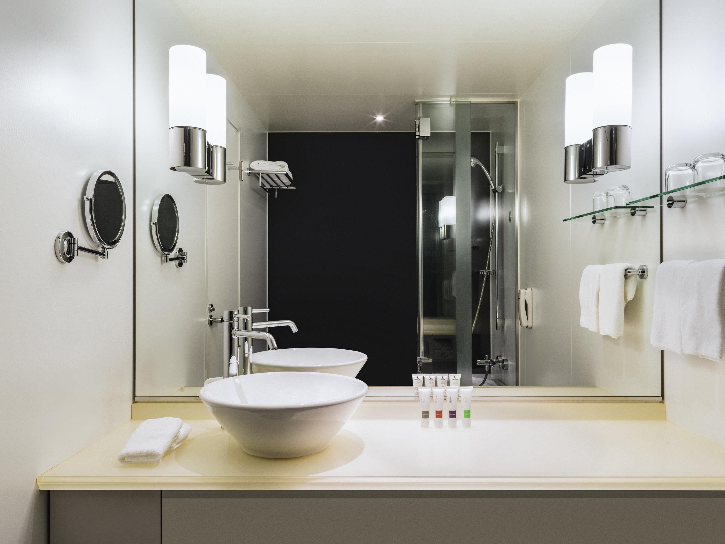 Double Queen Size Bed