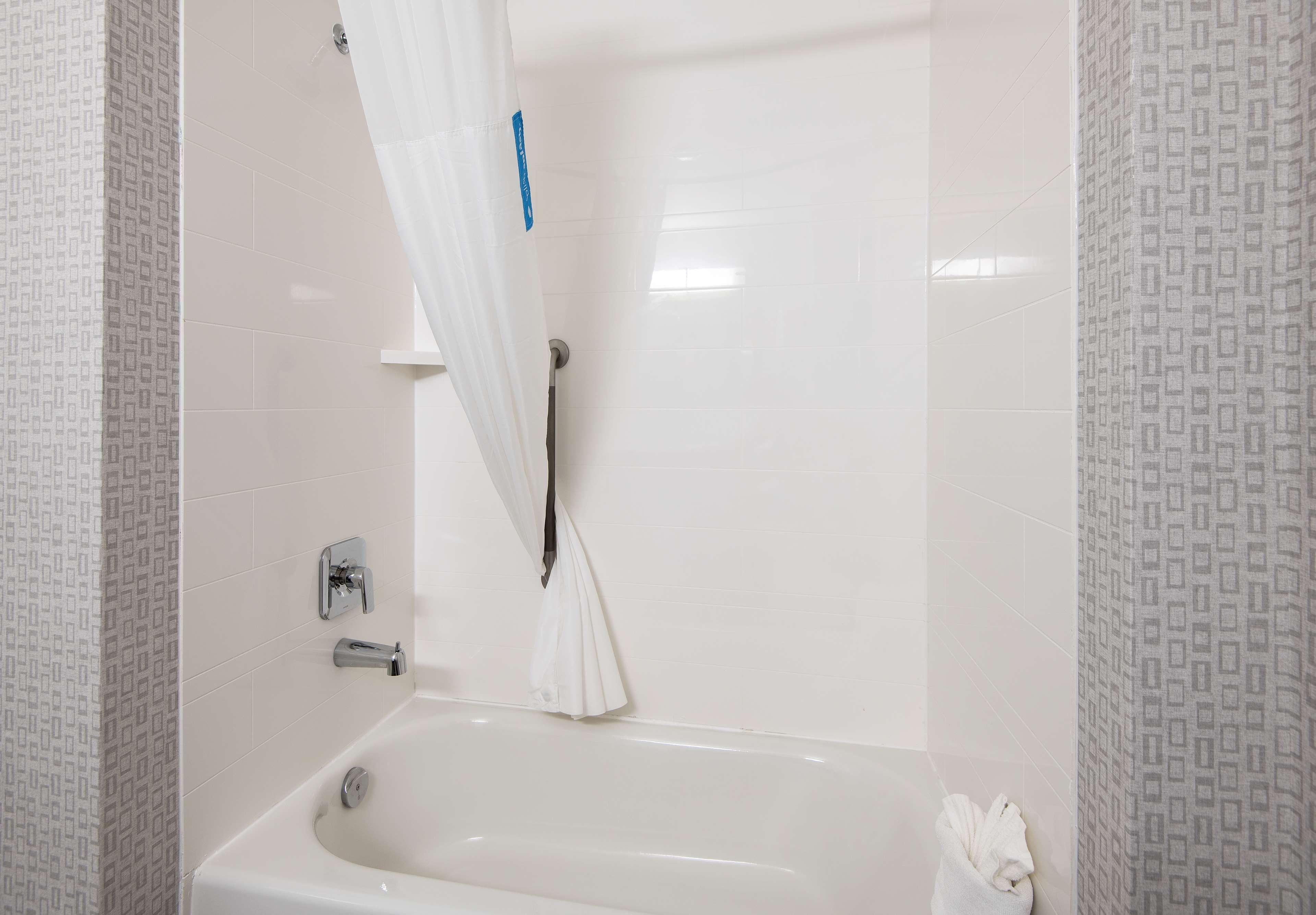 Double Two Queen Beds Non Smoking