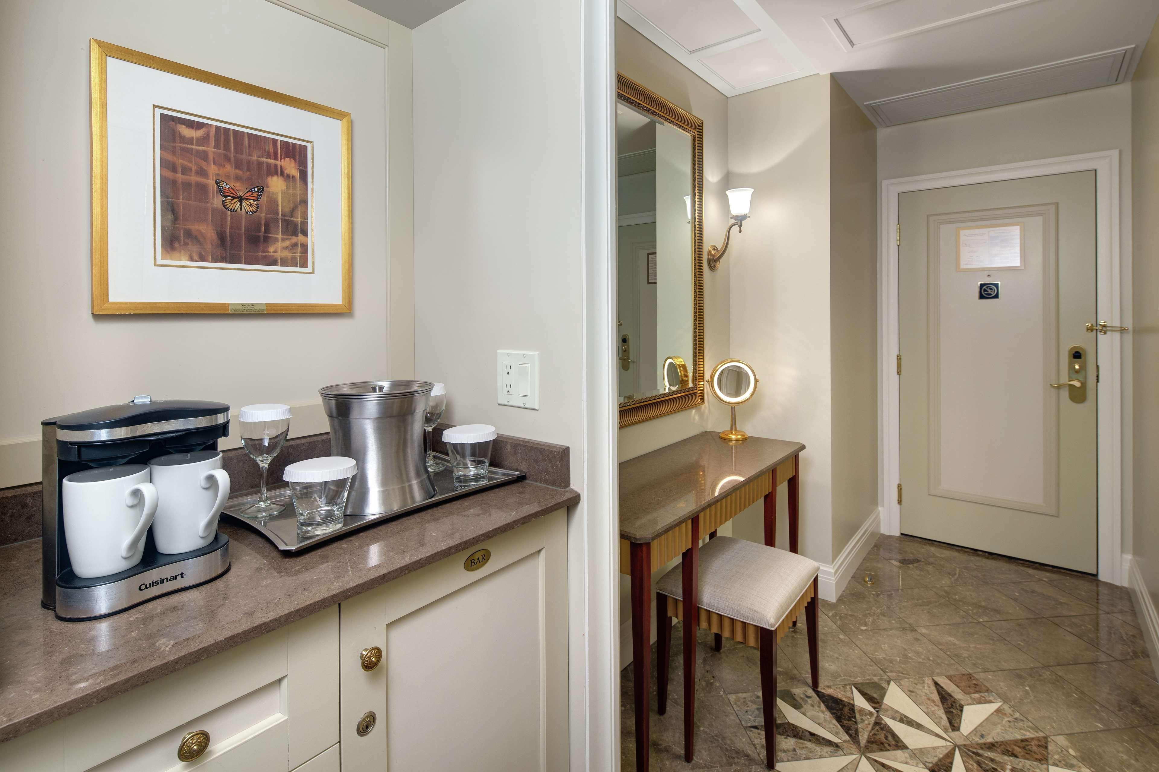 Double Deluxe Two Queen Beds