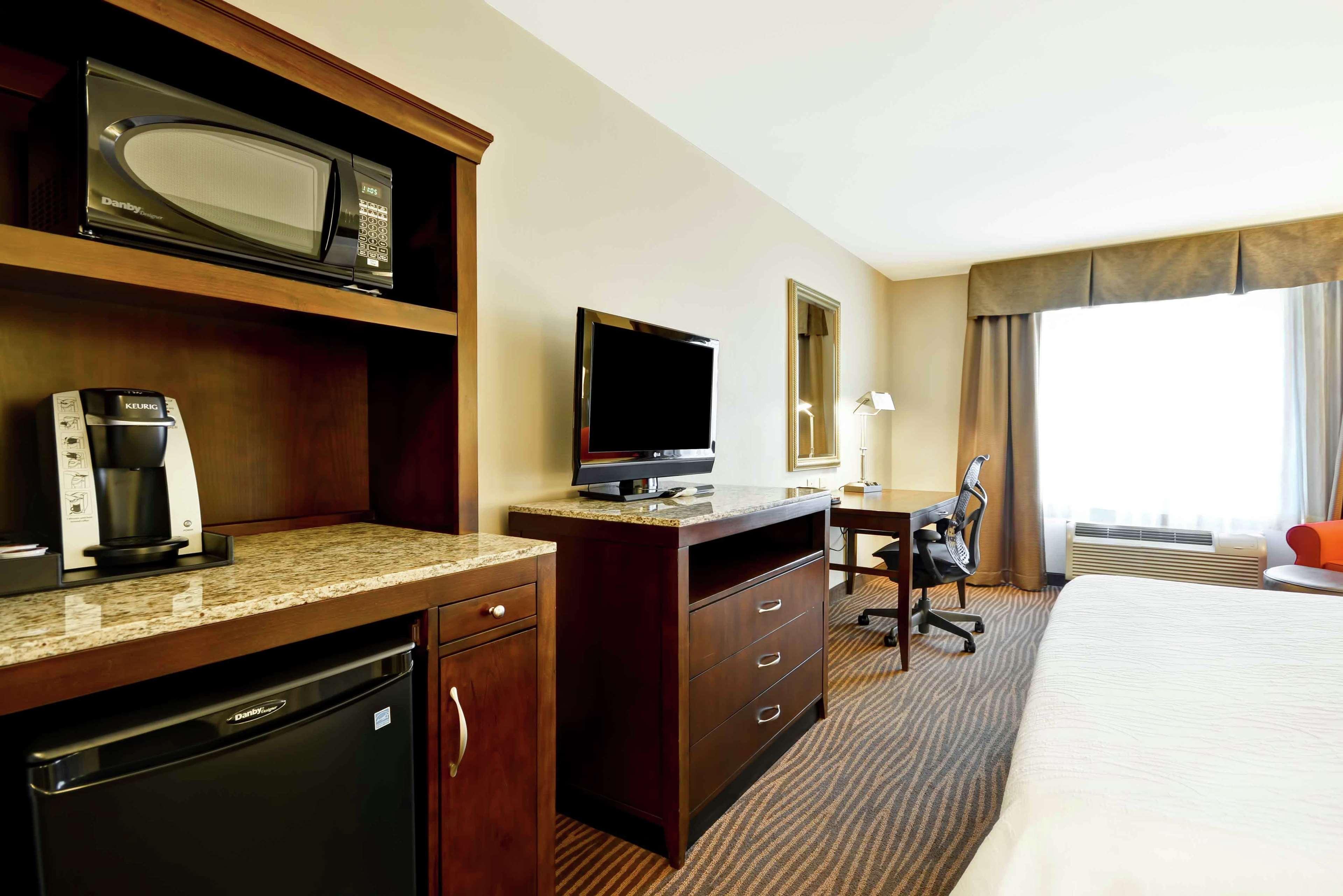 Room Premium King Bed