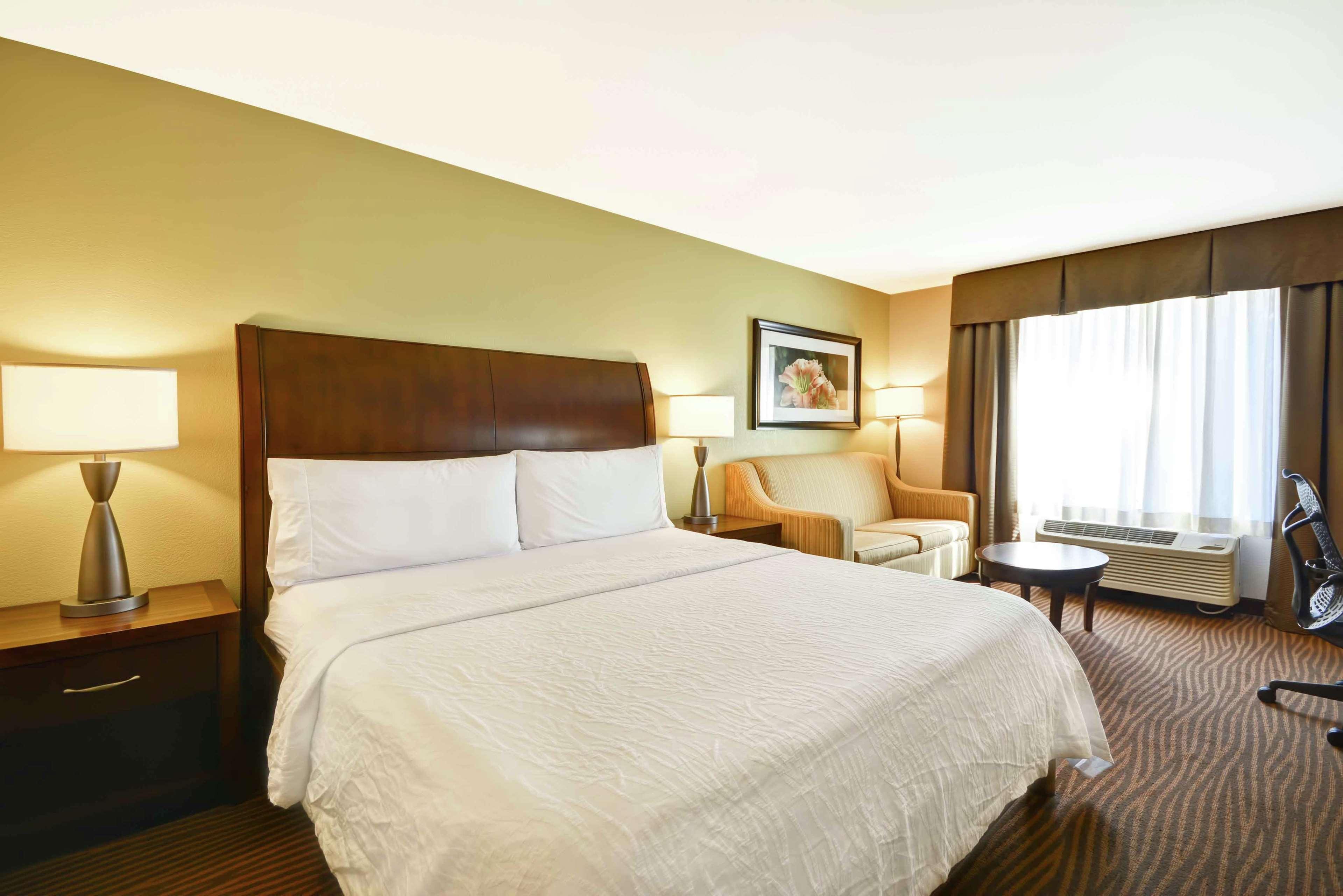 Double Deluxe King Bed