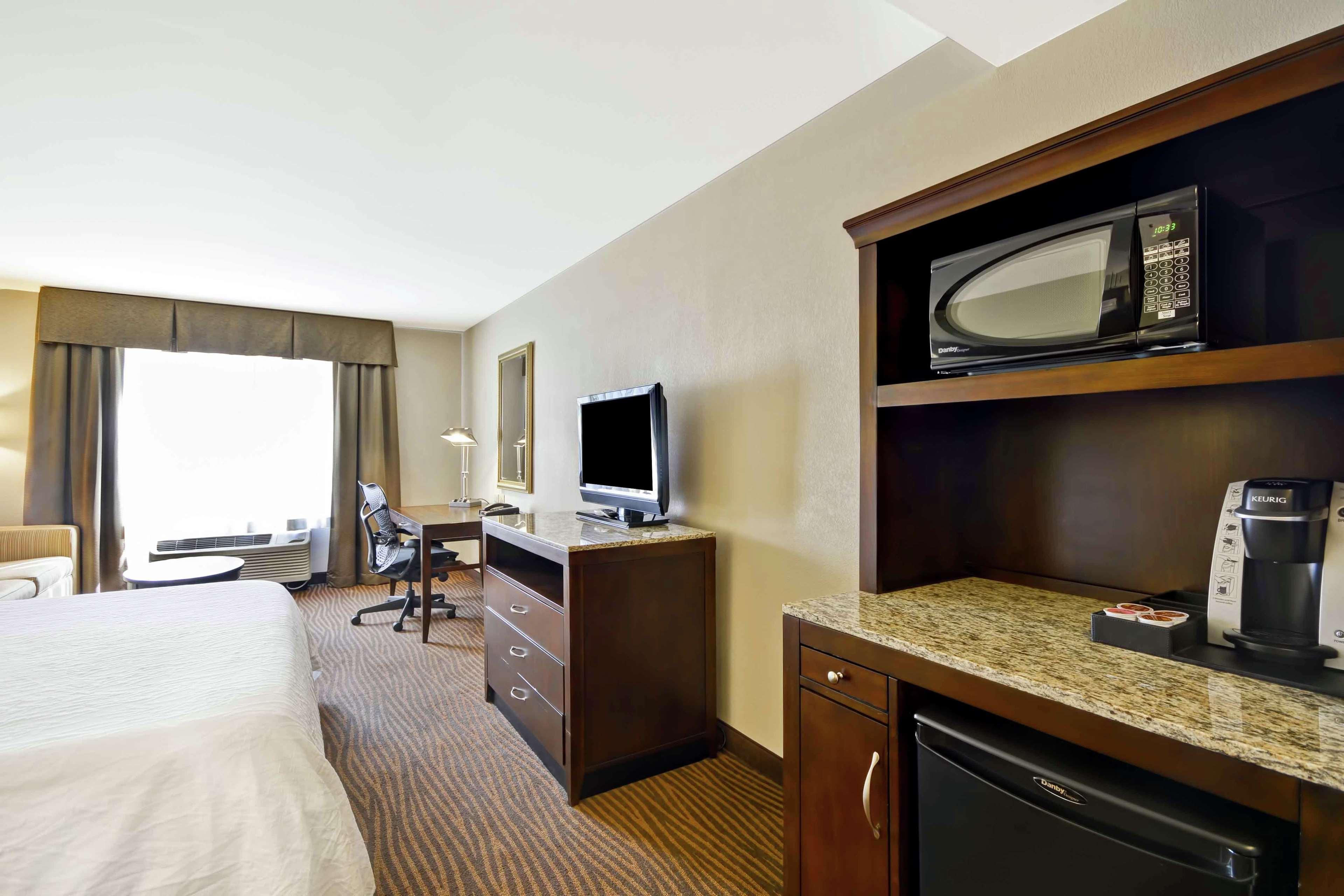 Double Deluxe King Bed