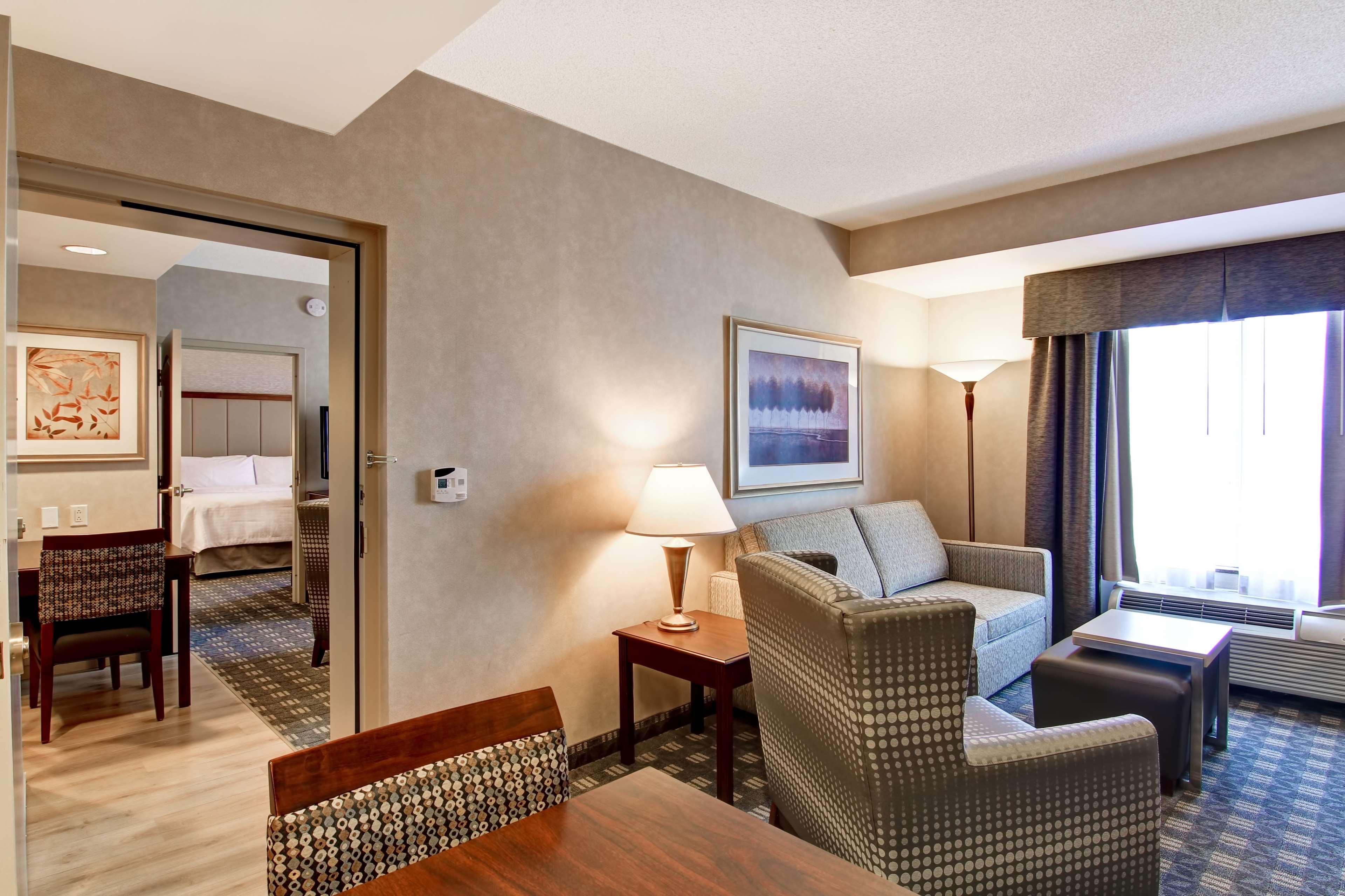 Suite Two Bedrooms Two Bathrooms