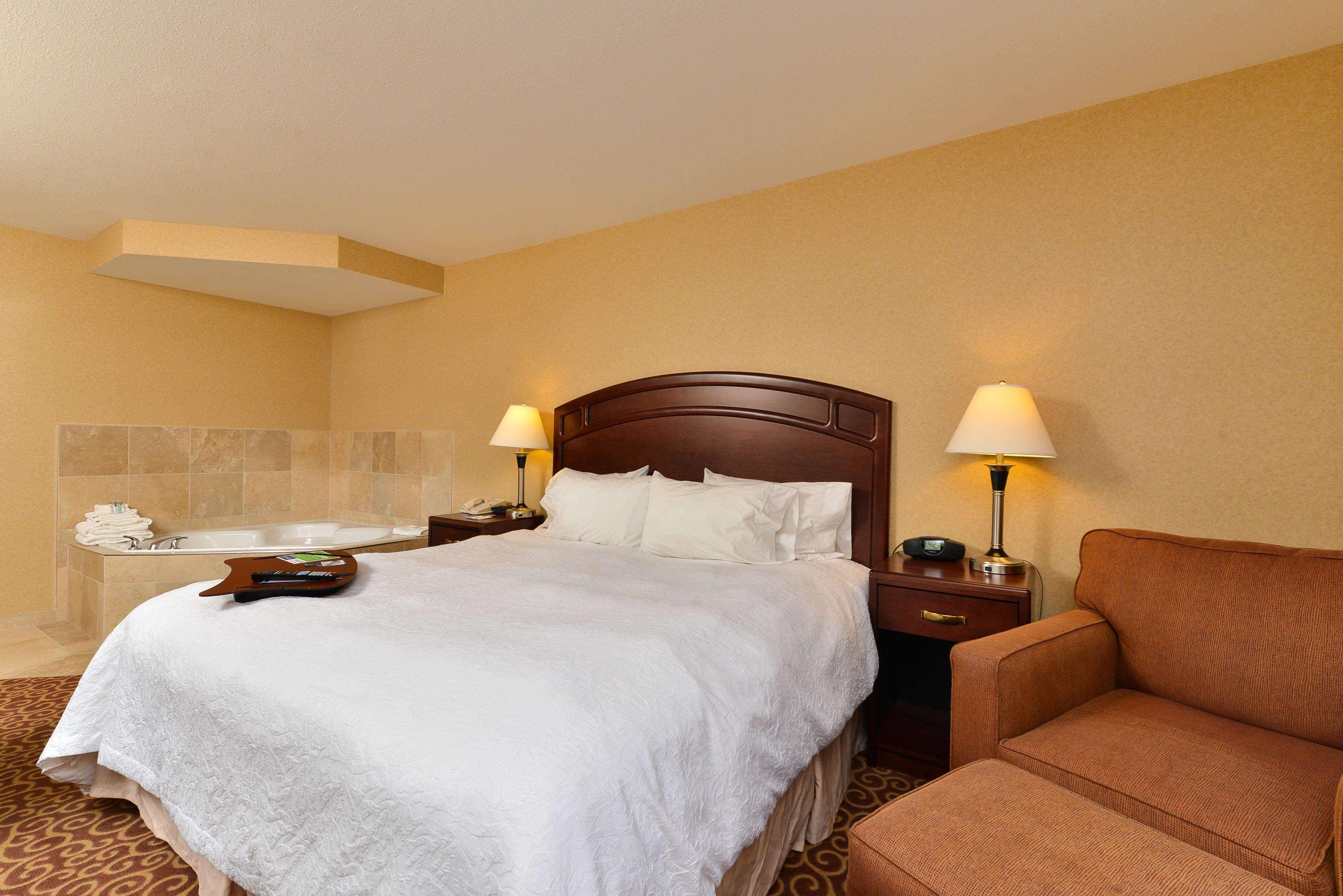 Room King Bed Non Smoking