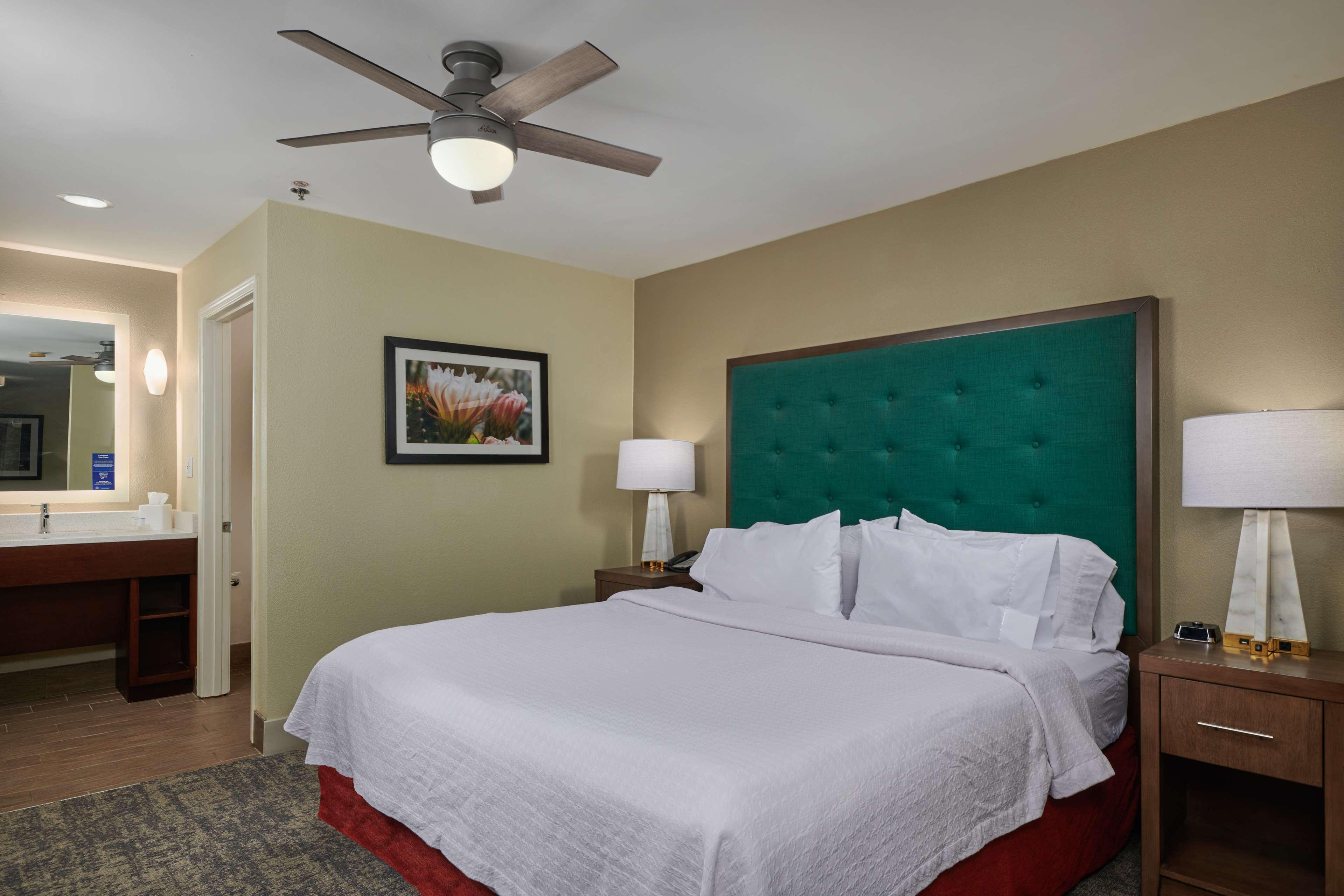 Studio Queen Size Bed