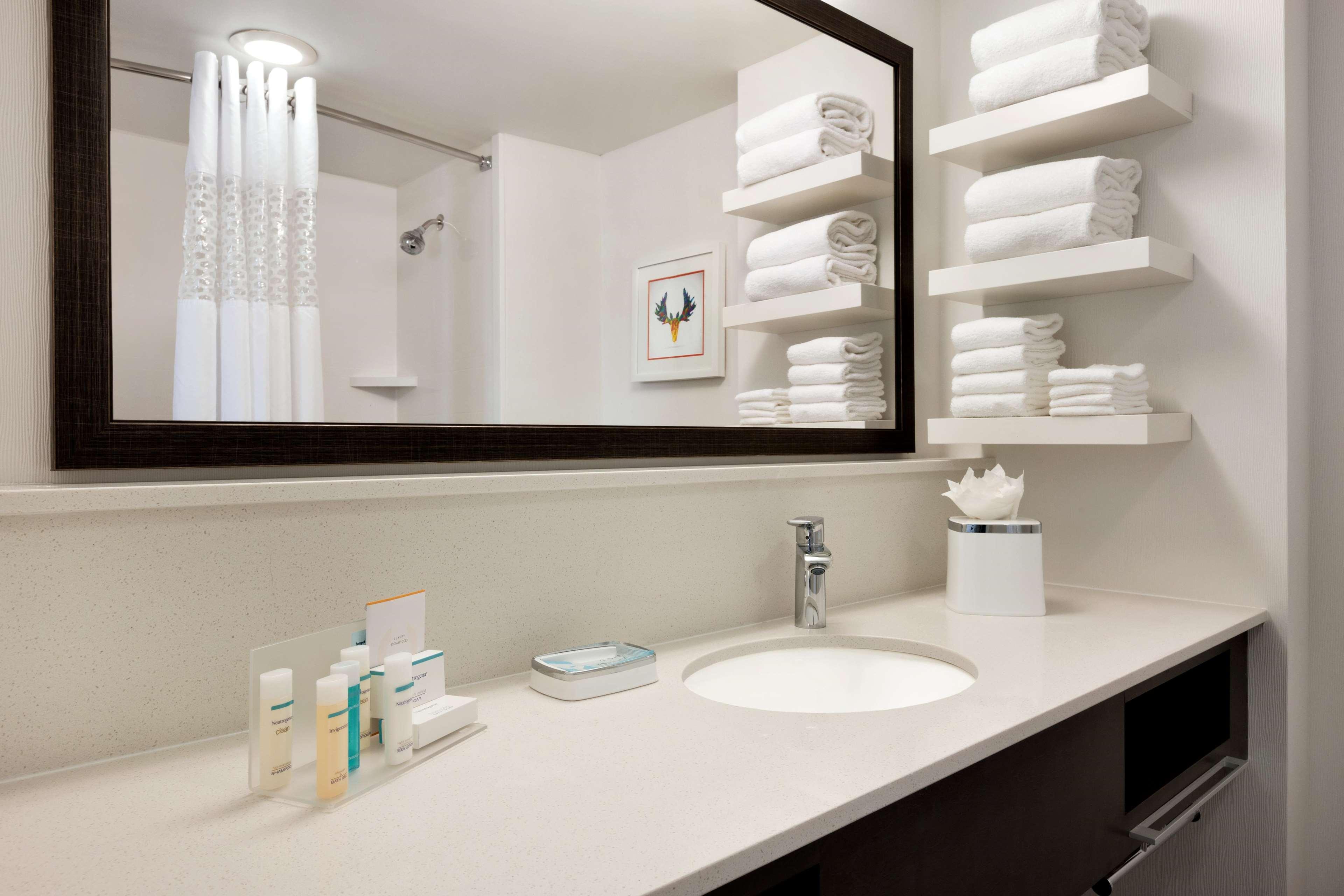 Double Two Queen Beds Non Smoking