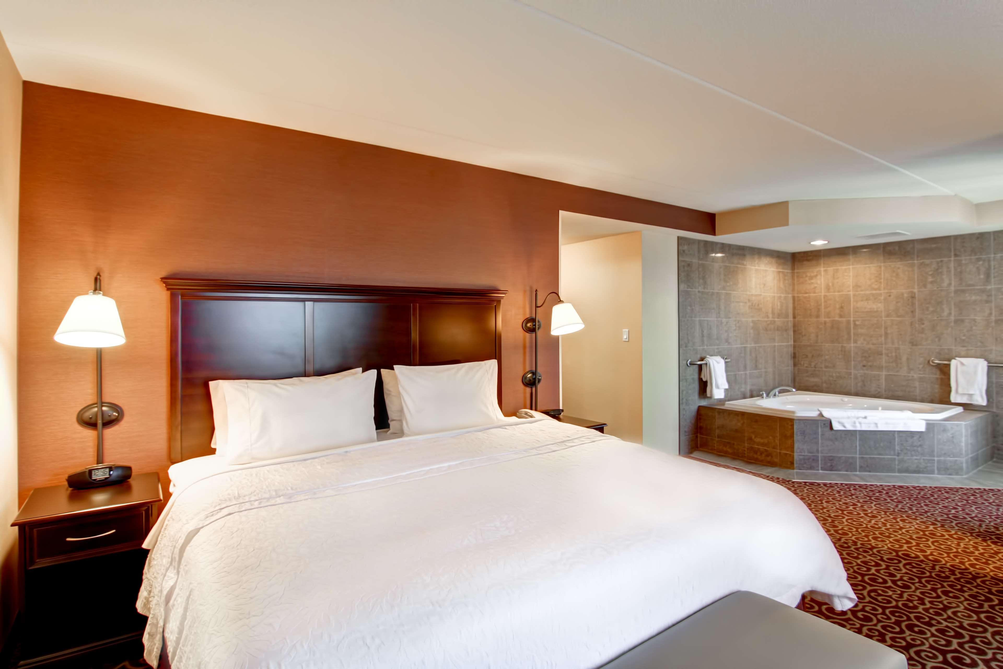 Double Deluxe King Bed