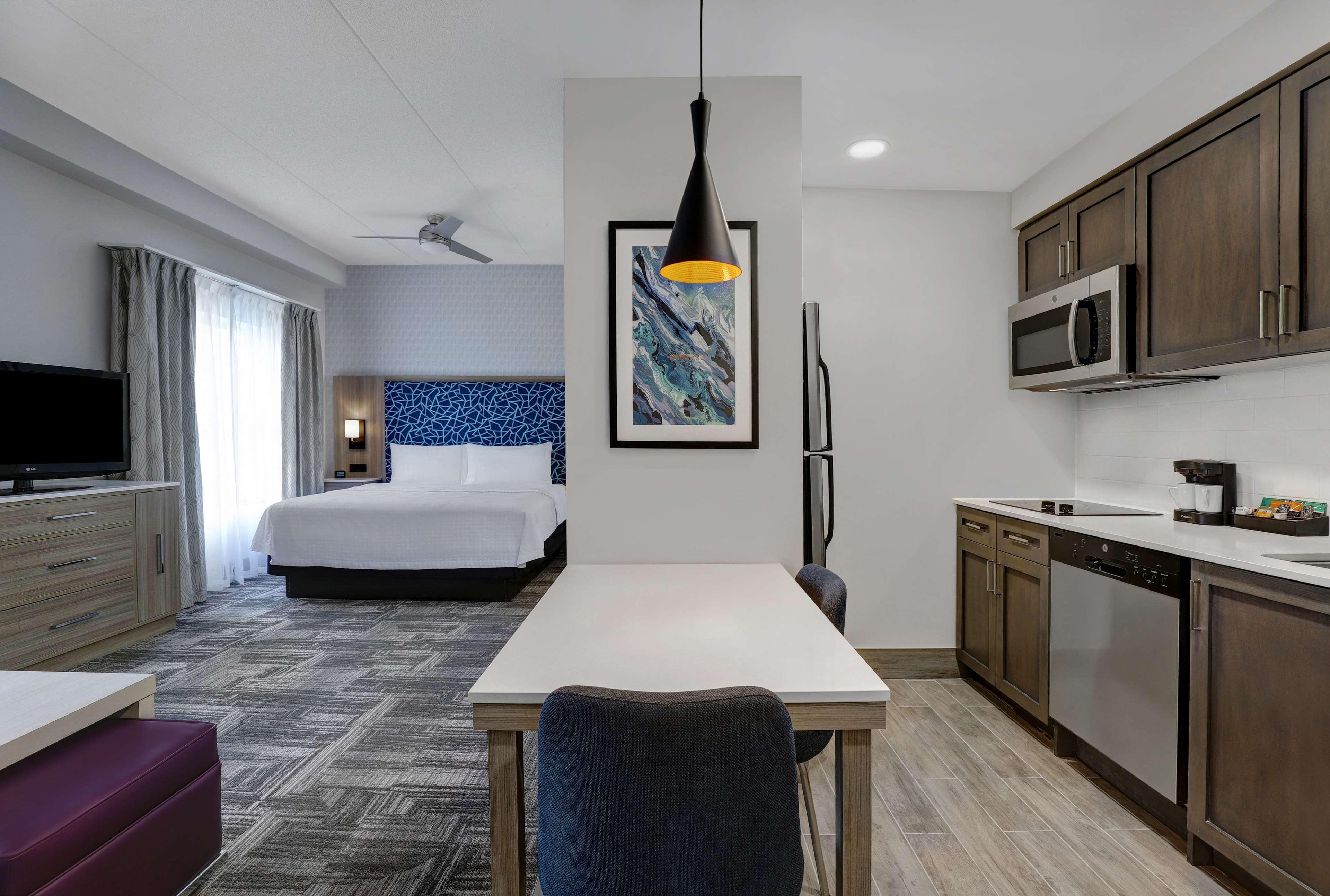 Studio King Bed Non Smoking