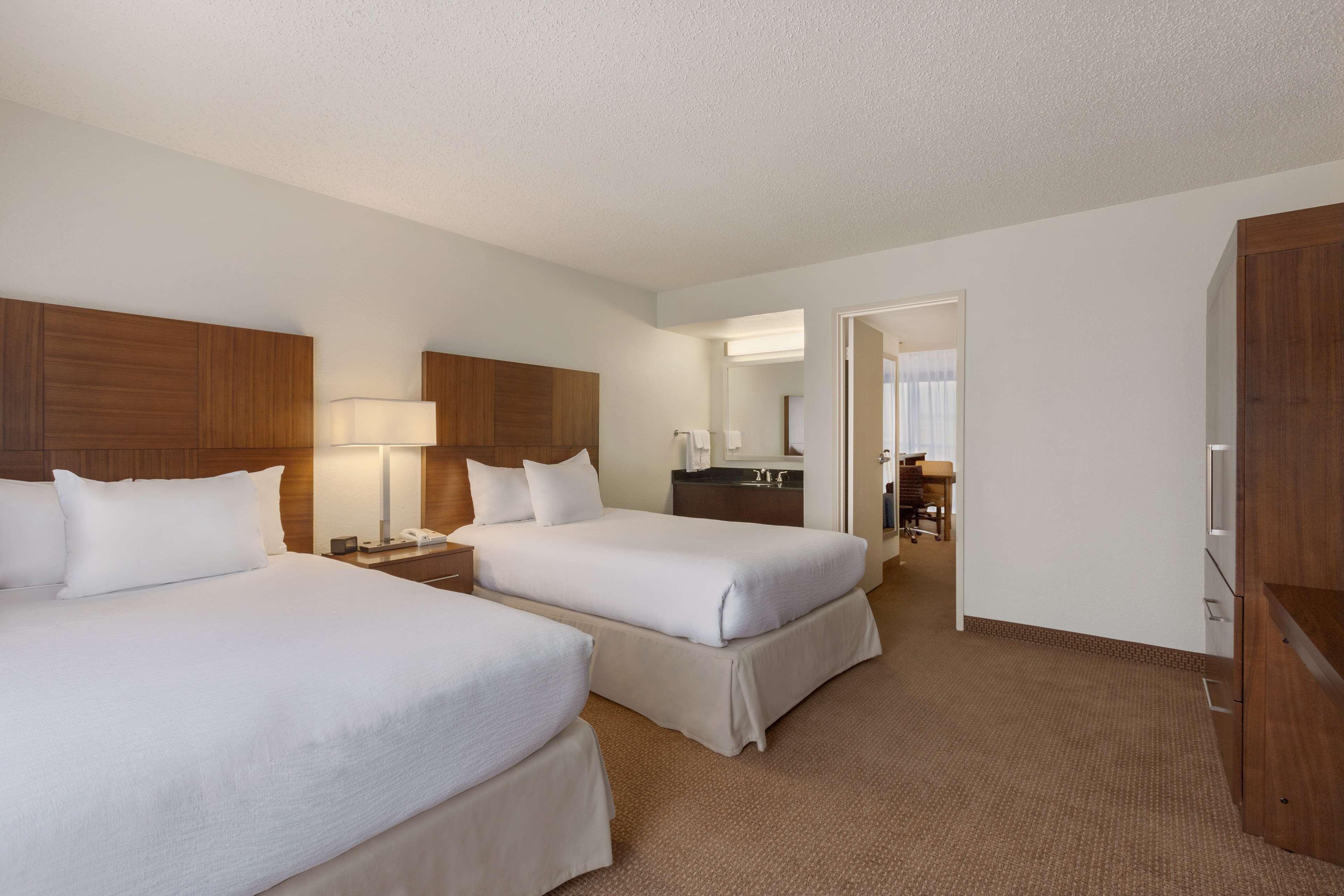 Suite Two Double Beds Non Smoking