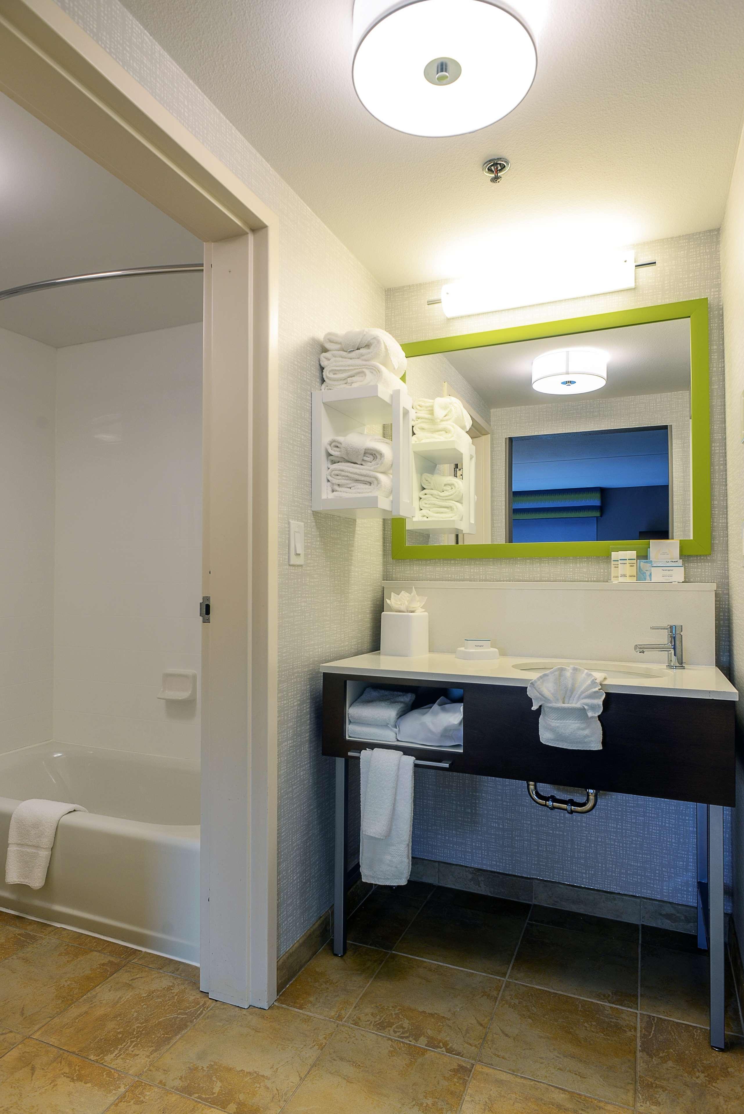 Suite Two Queen Beds