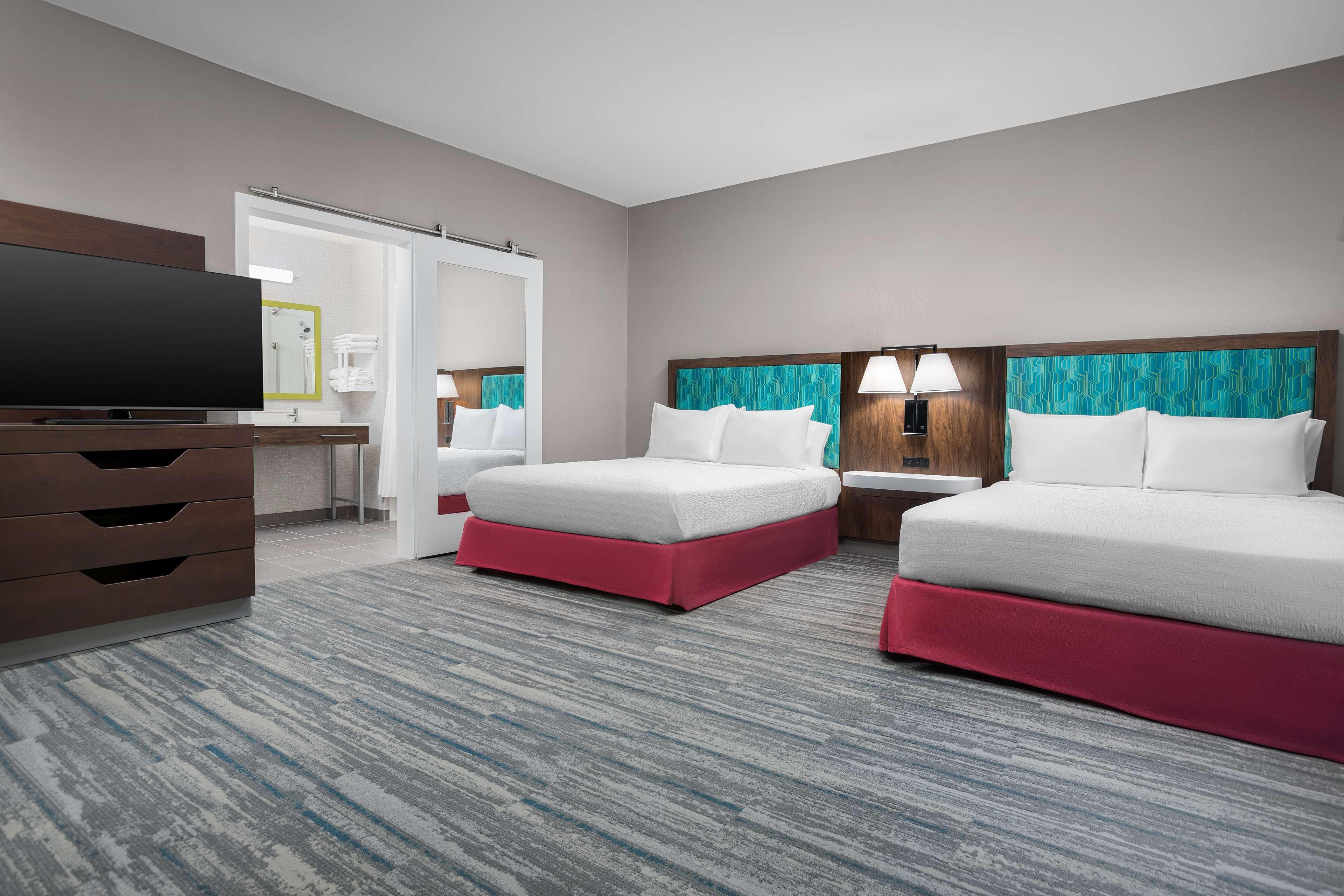 Studio Accessible-two Queen Beds