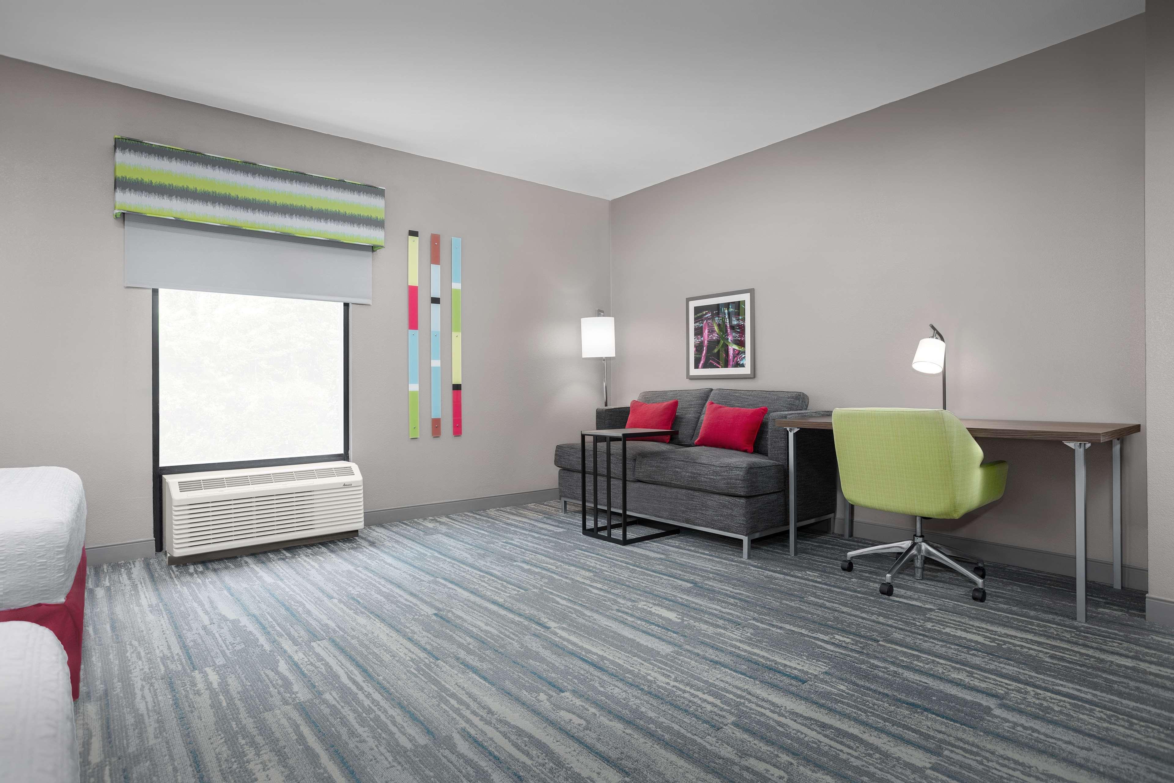 Studio Accessible-two Queen Beds