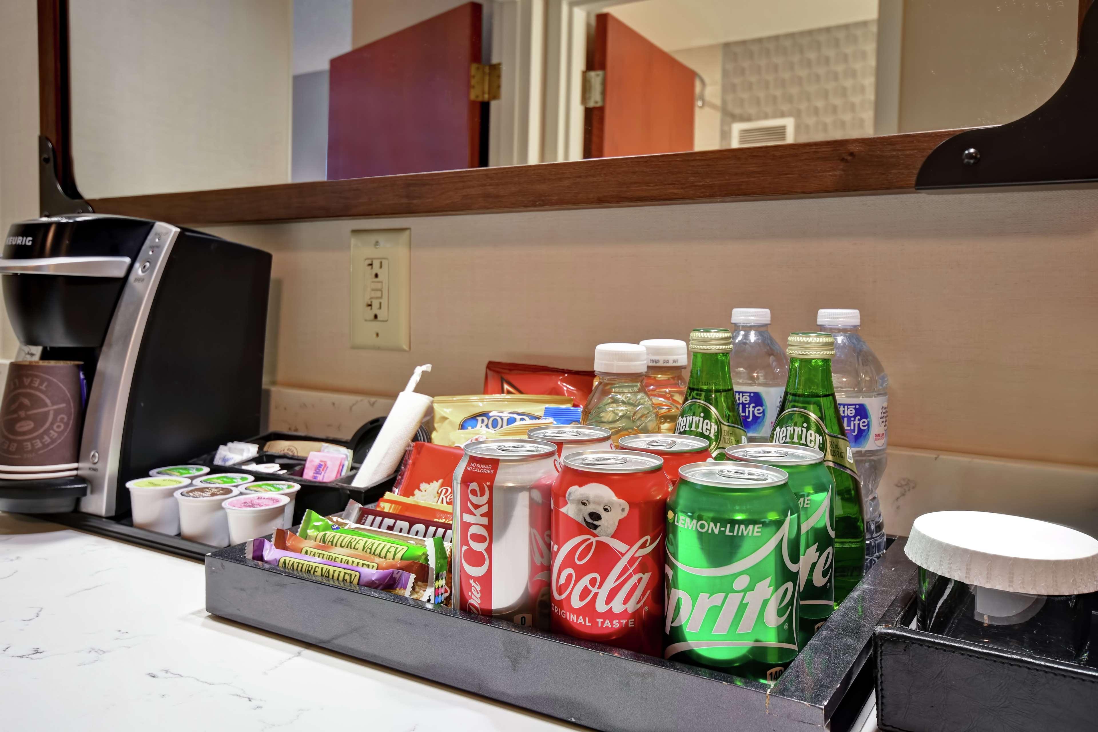 Suite Two Queen Beds One Bedroom