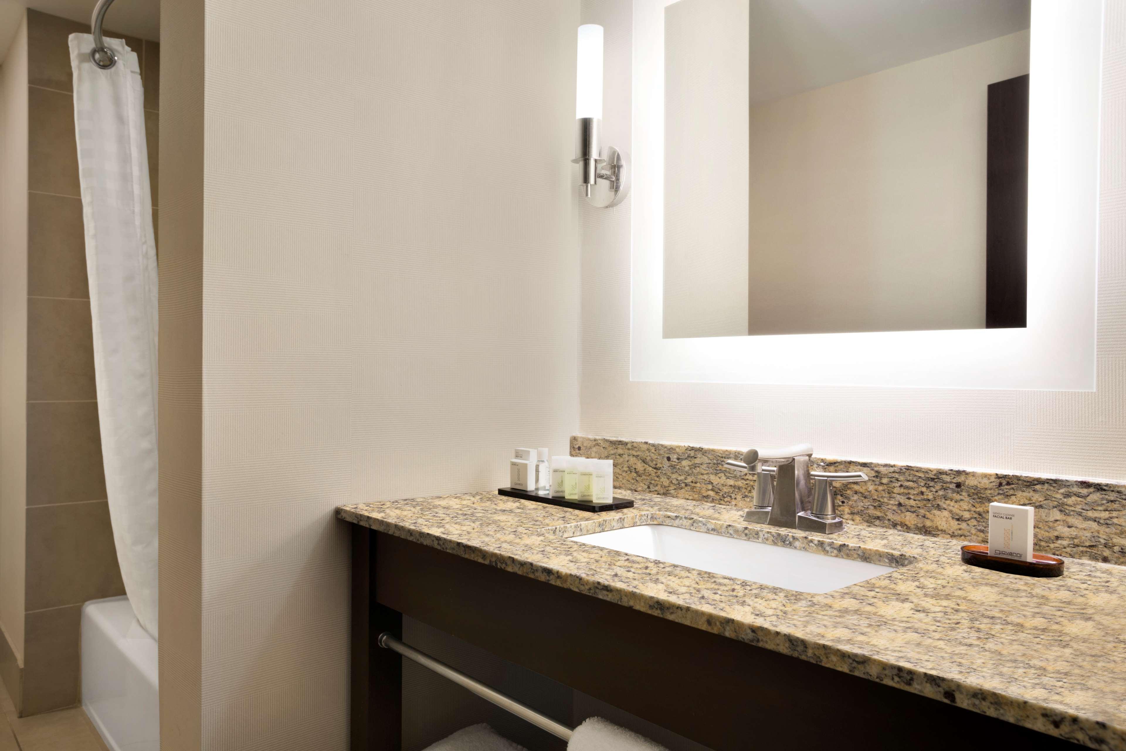 Suite Two Queen Beds