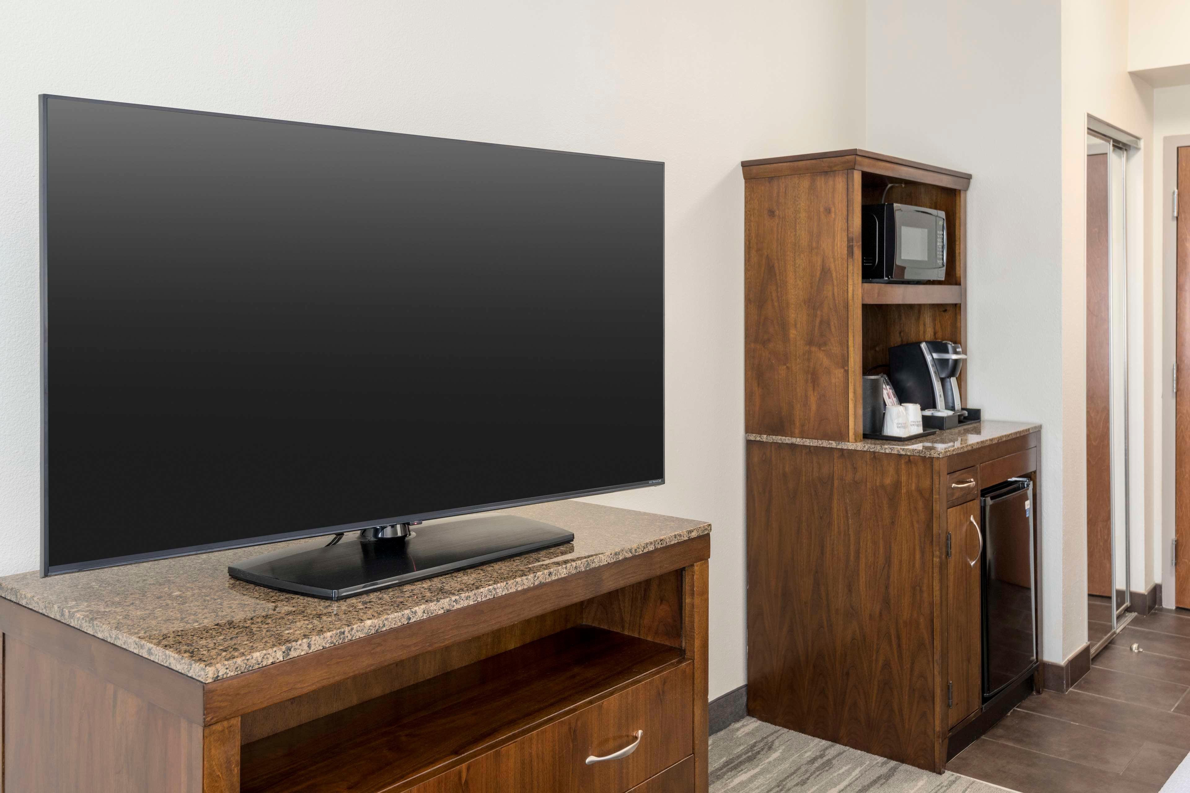 Double Two Queen Beds